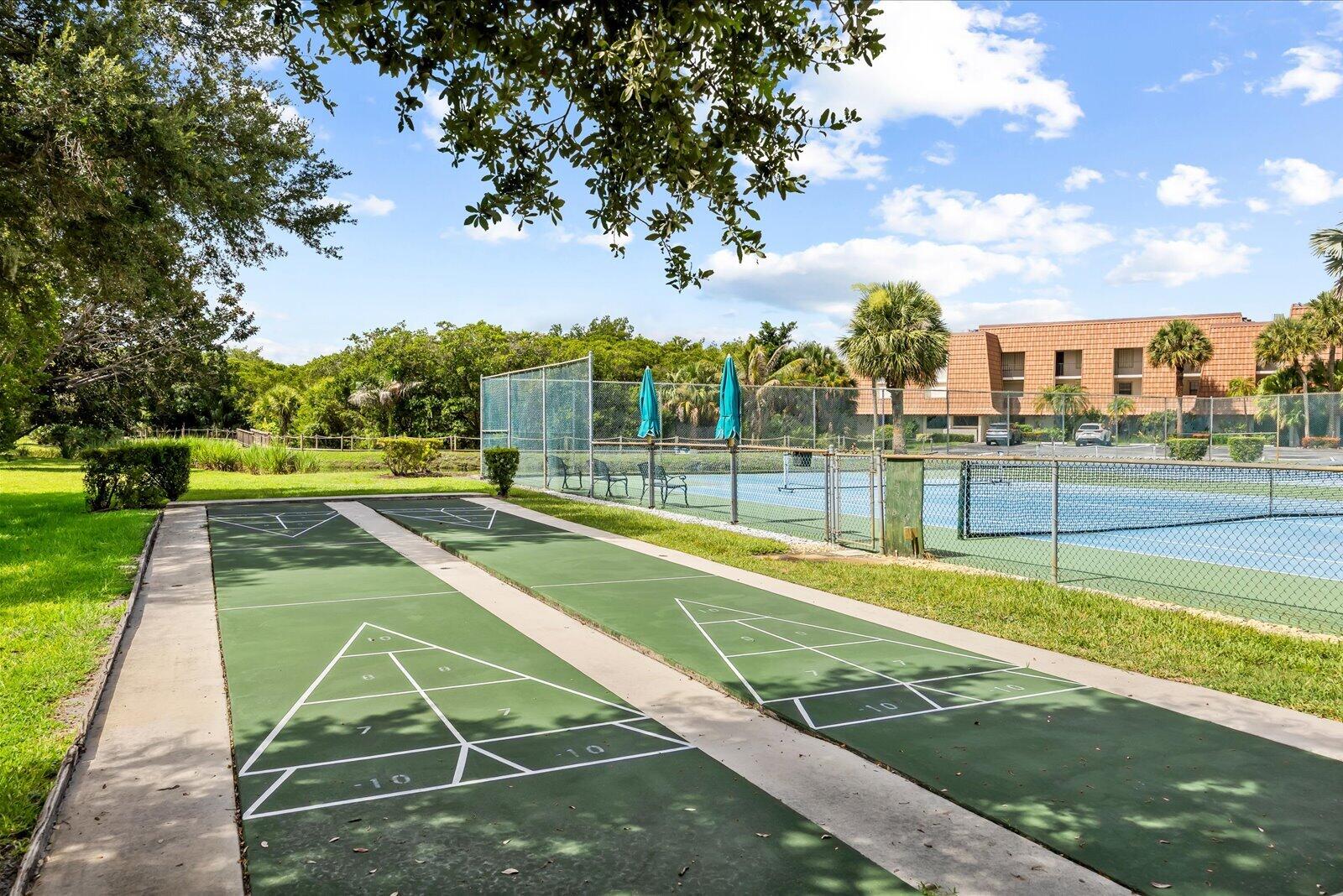TARPON BAY YACHT CLUB CONDOMINIUM H - Residential