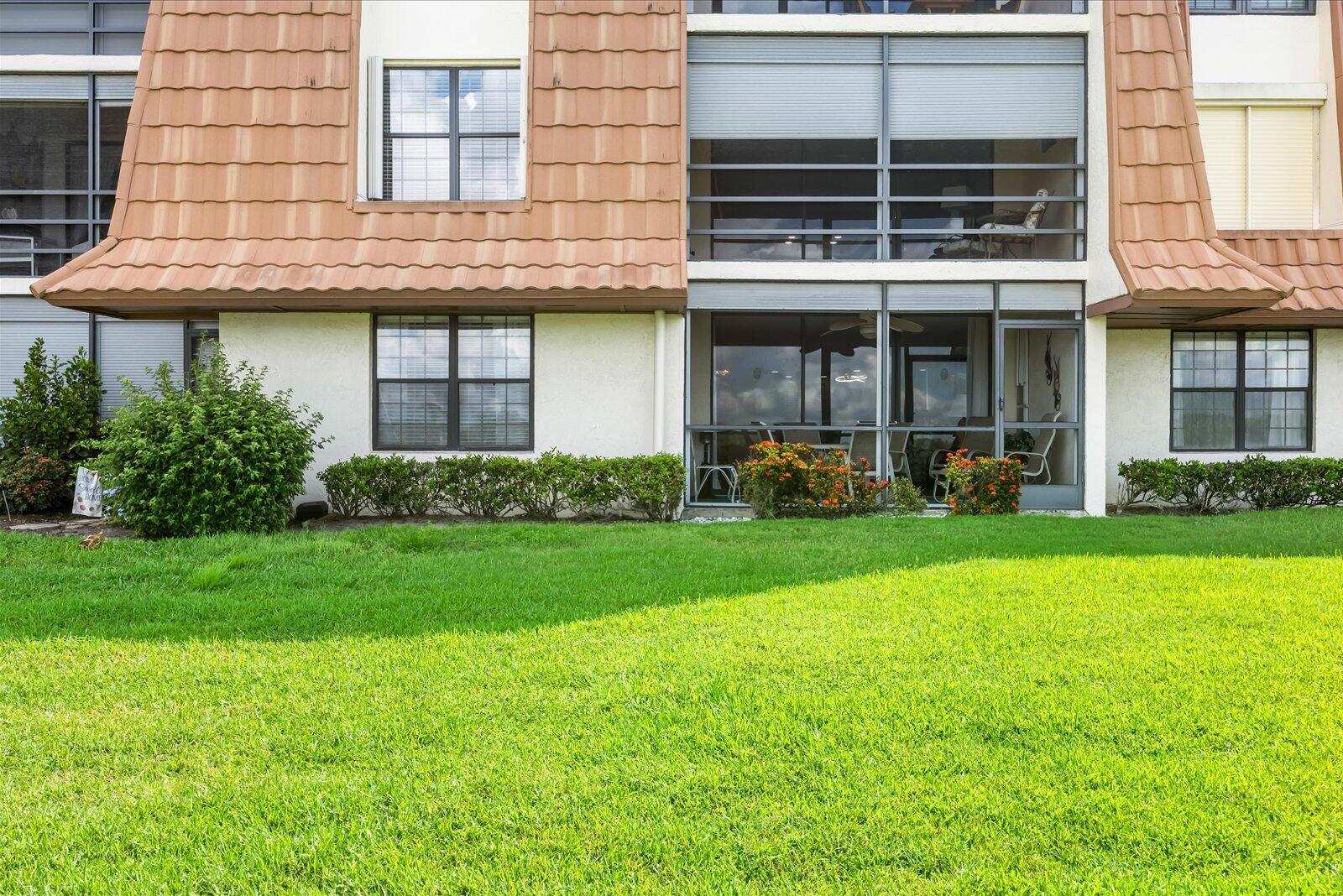 TARPON BAY YACHT CLUB CONDOMINIUM H - Residential