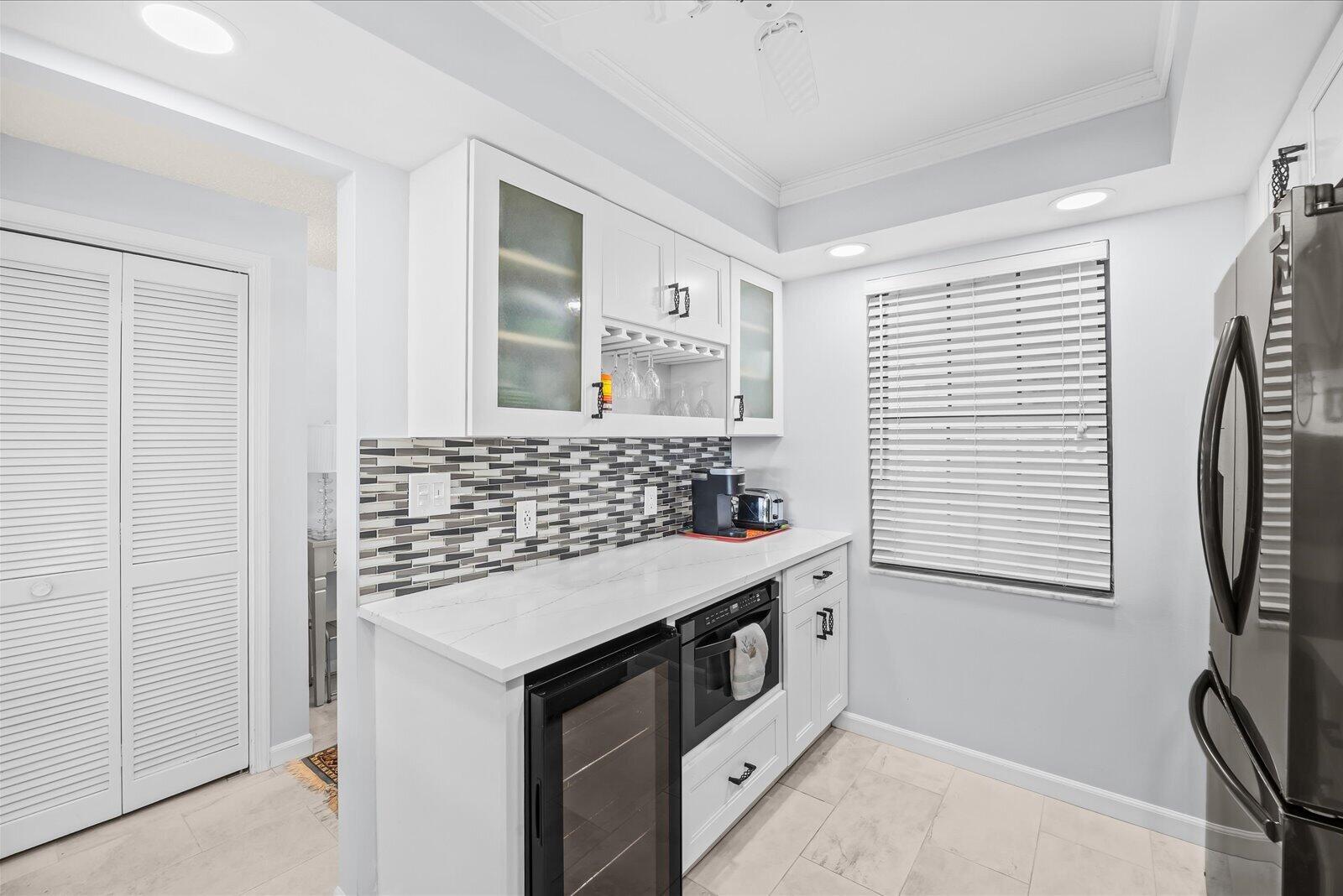 TARPON BAY YACHT CLUB CONDOMINIUM H - Residential