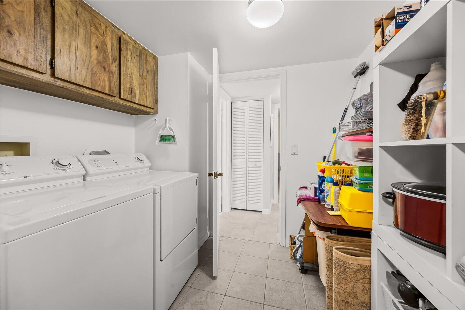 TARPON BAY YACHT CLUB CONDOMINIUM H - Residential