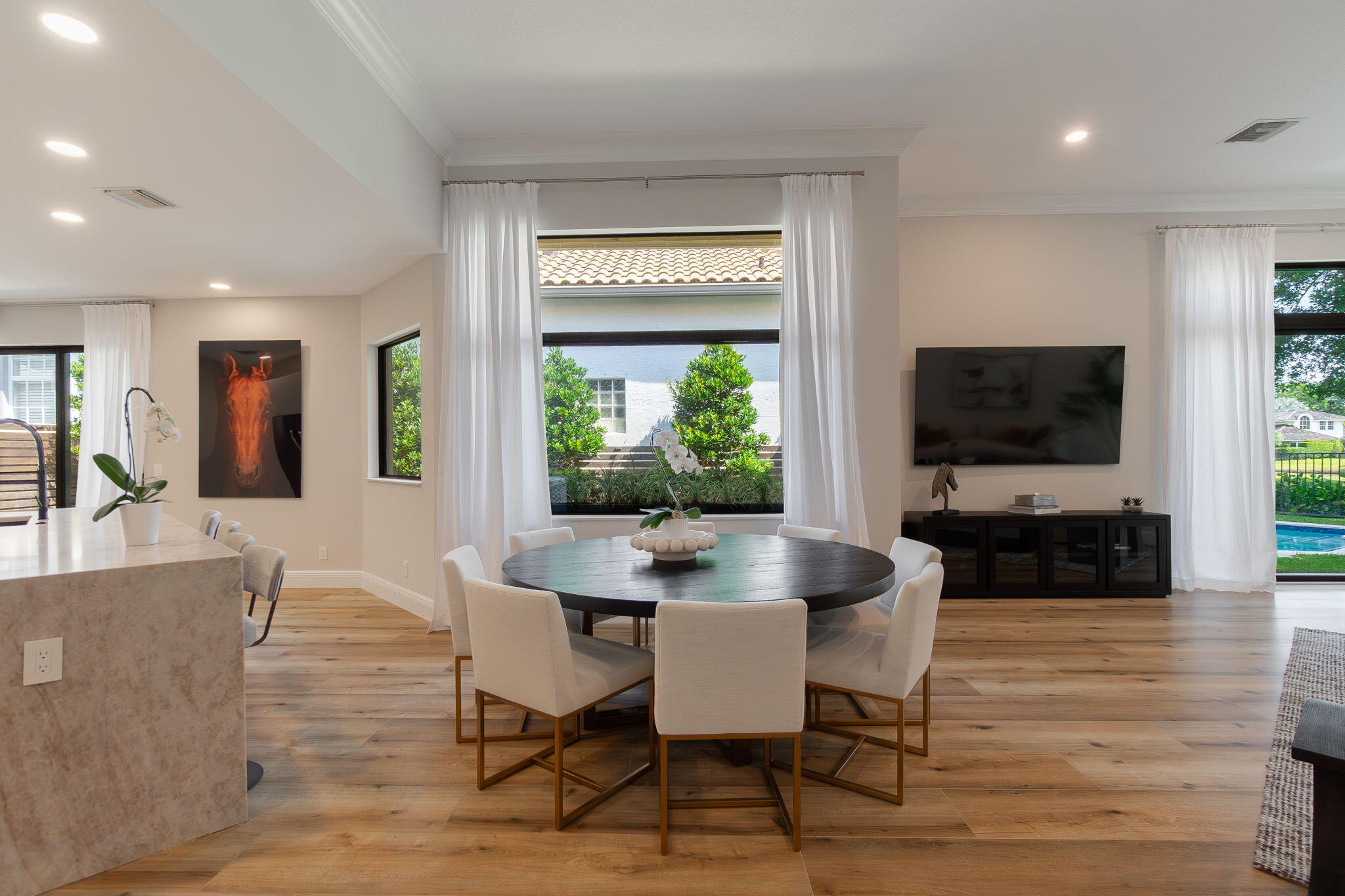 EAGLES LANDING OF P B POLO AND COUNTRY CLUB - Residential Lease