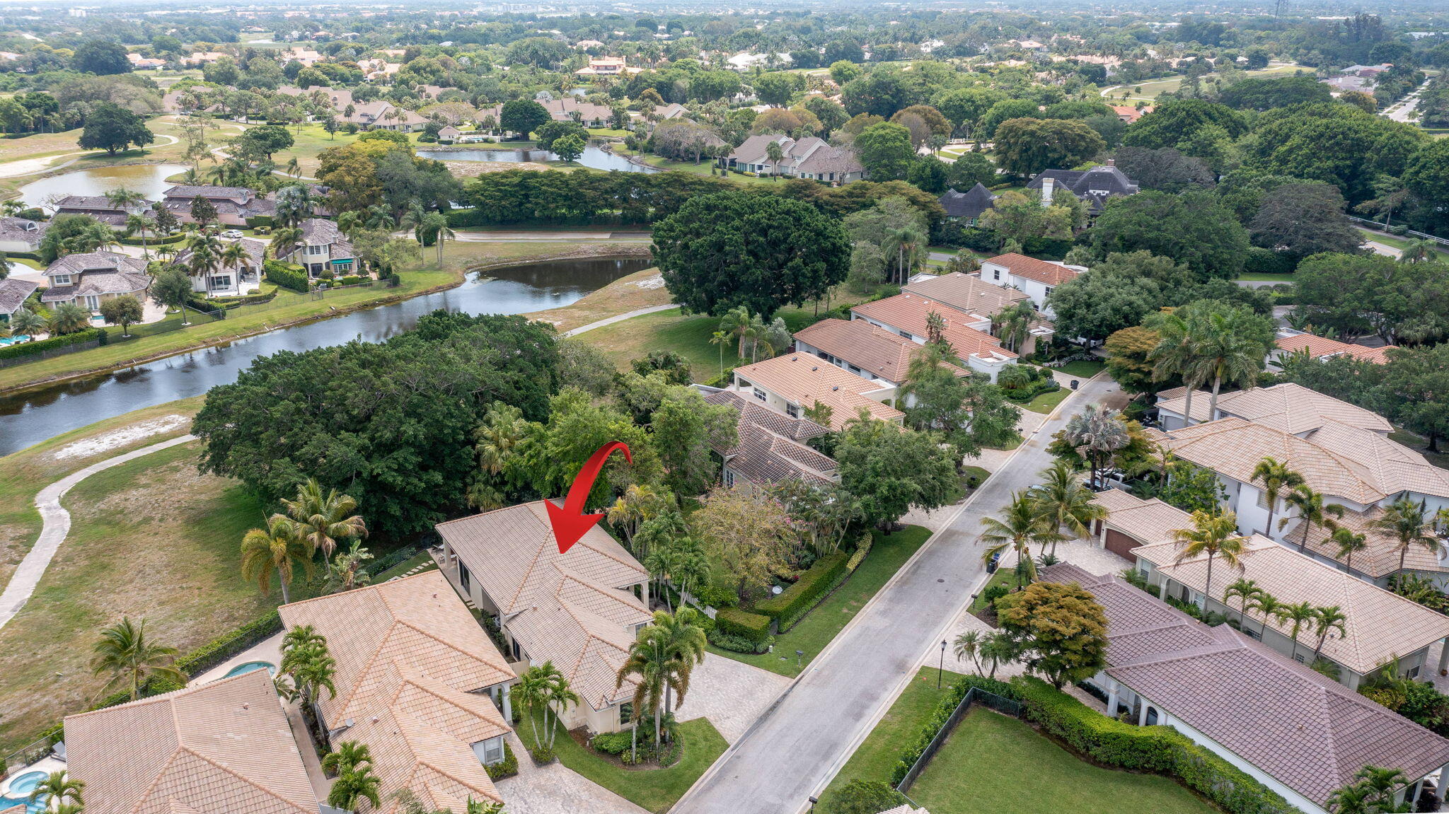 EAGLES LANDING OF P B POLO AND COUNTRY CLUB - Residential Lease