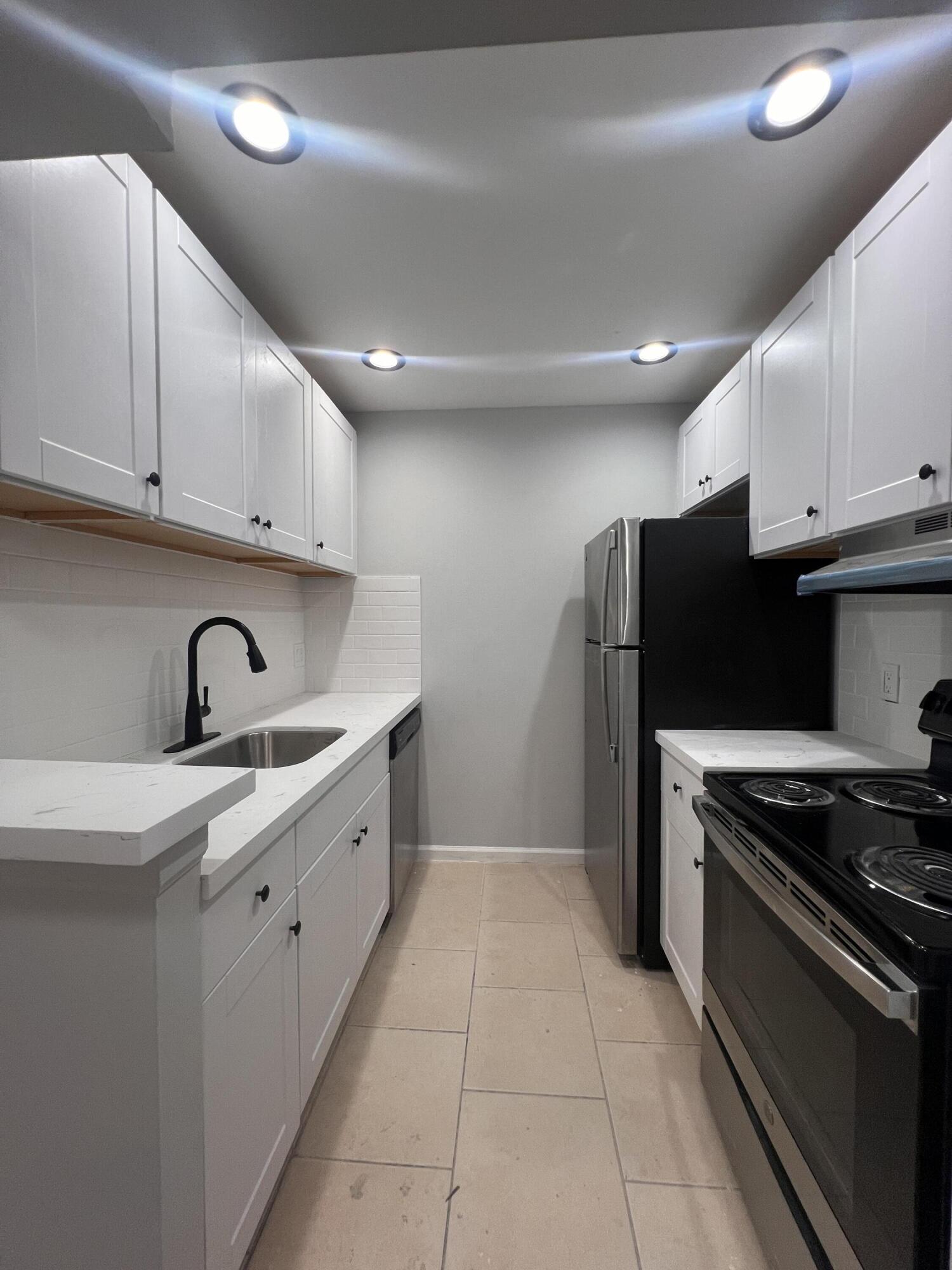 CROSS CREEK CONDO - Residential Lease
