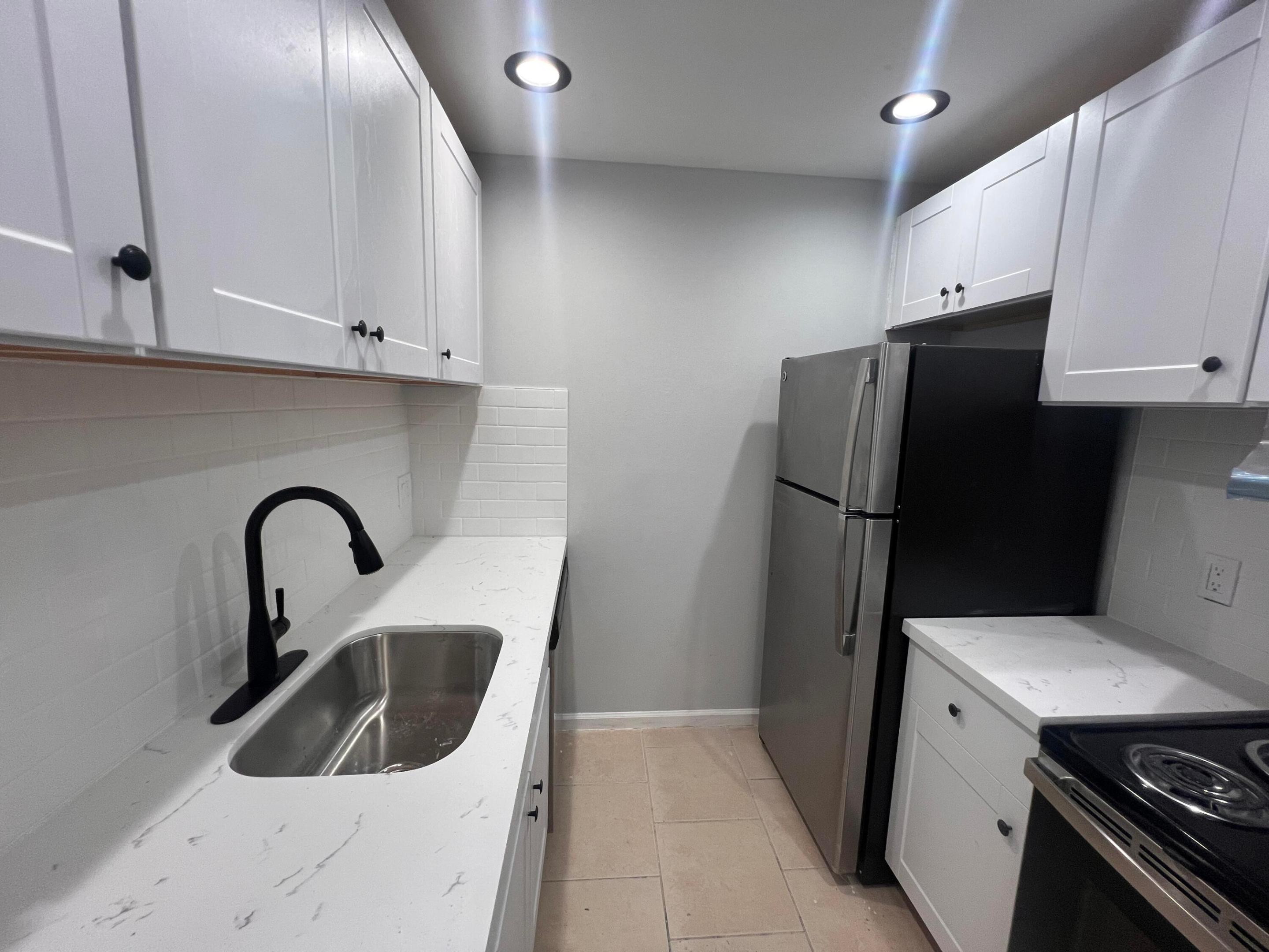 CROSS CREEK CONDO - Residential Lease