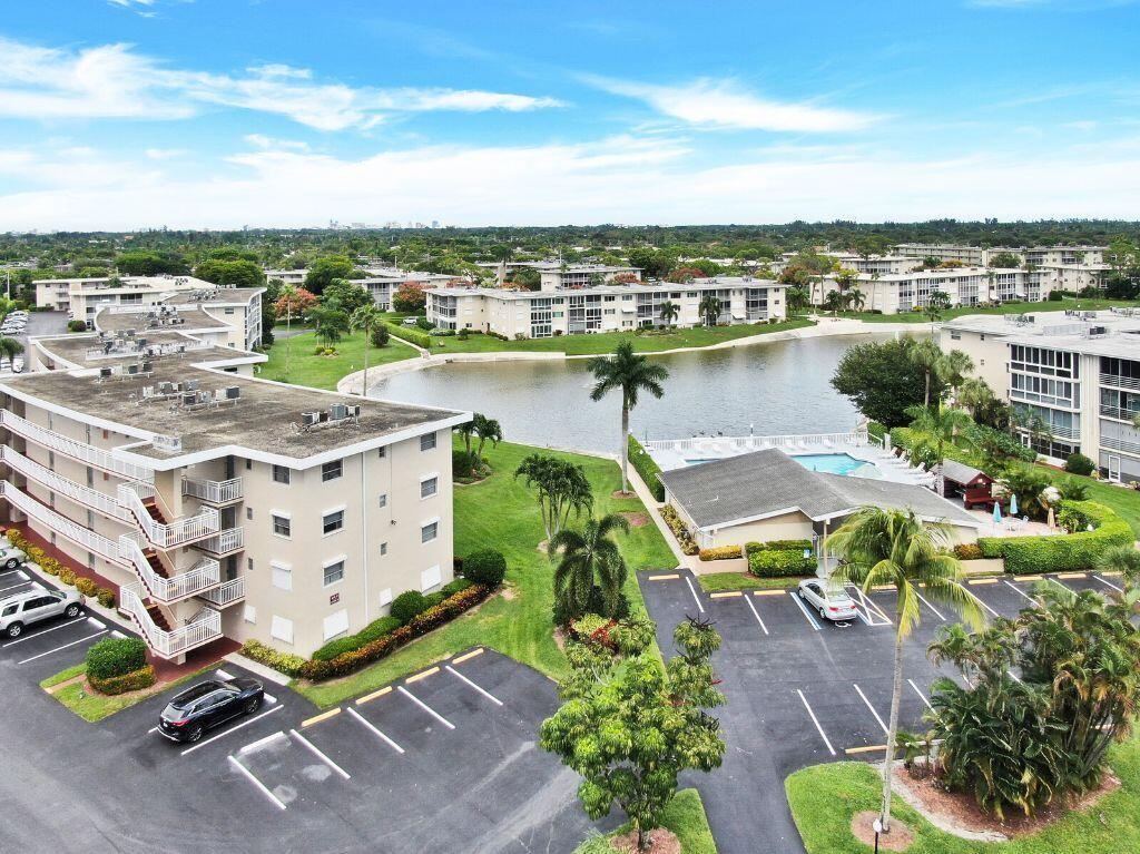 Lake Clarke Gardens Condo 9 - Residential