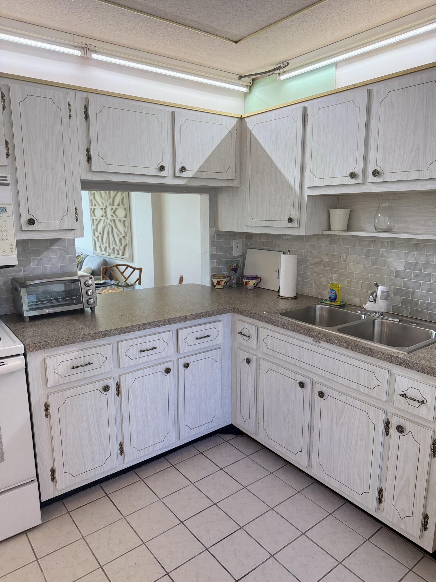 Lake Clarke Gardens Condo 9 - Residential