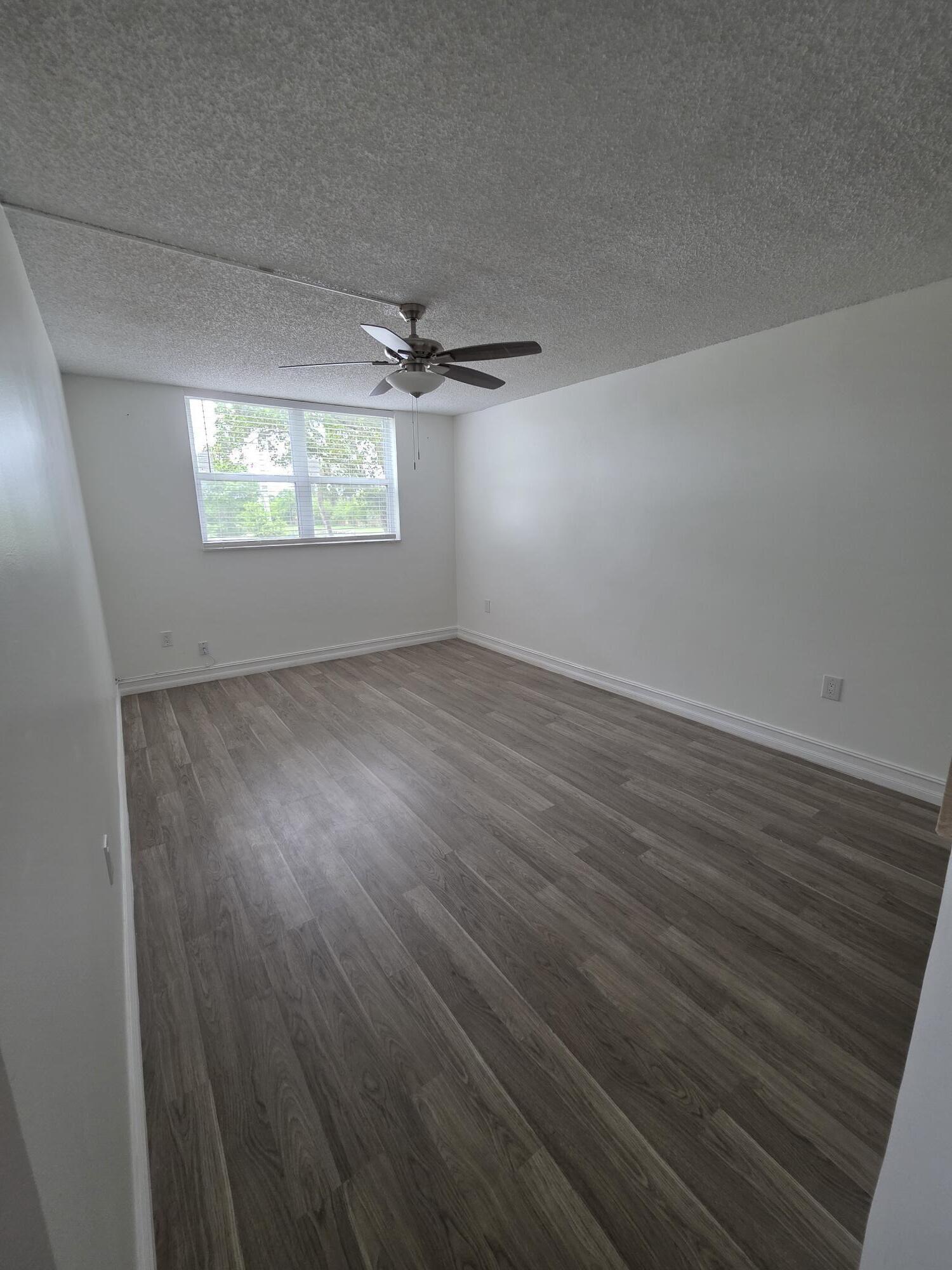 LIME BAY CONDOMINIUM 1 - Residential