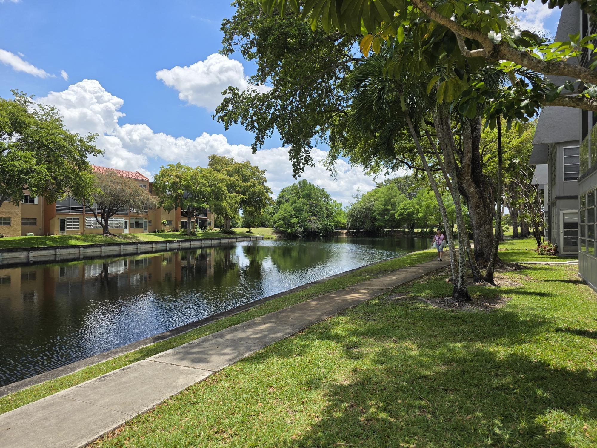 LIME BAY CONDOMINIUM 1 - Residential