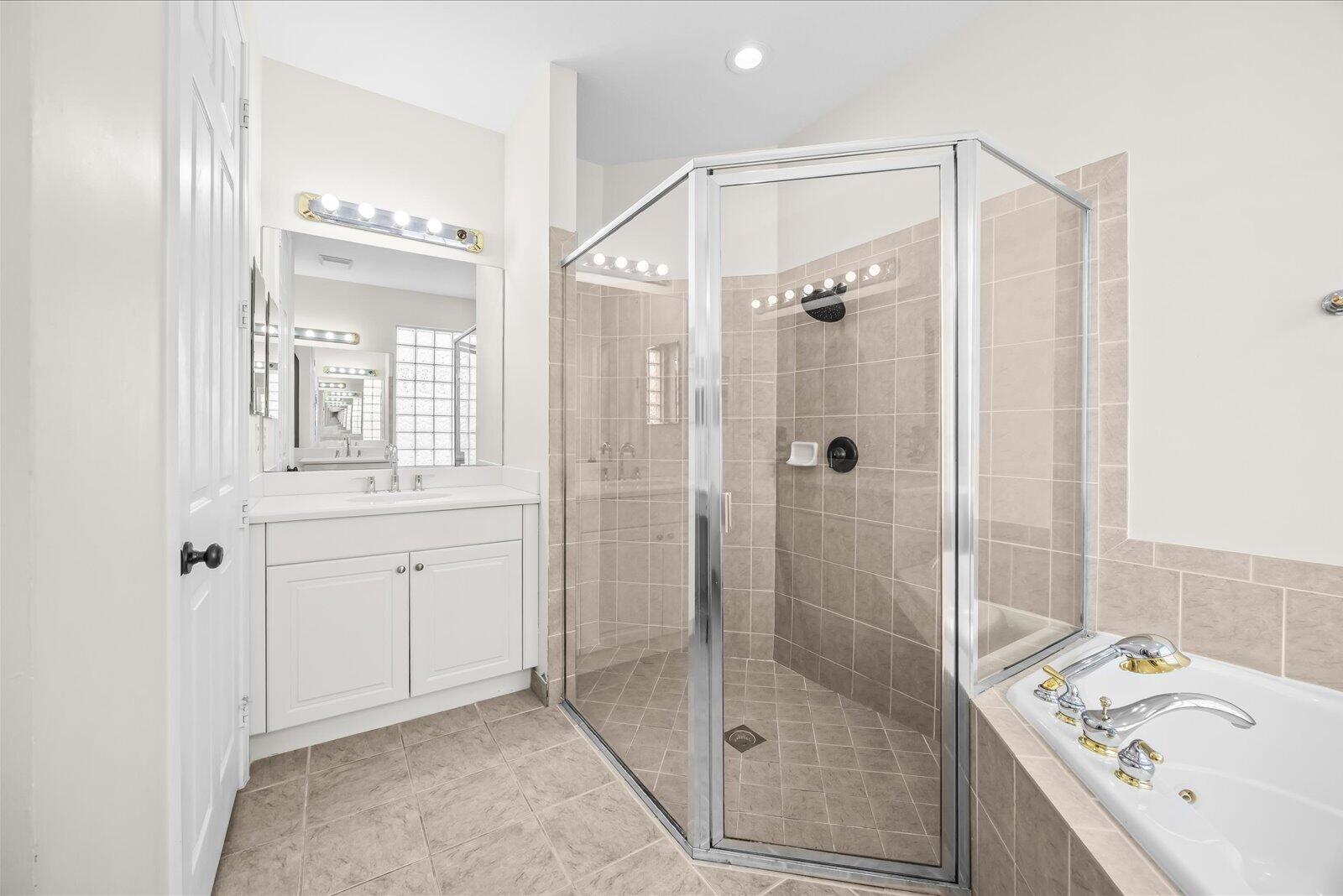 FOURTH  REPLAT OF PORTOFINO ISLES - Residential