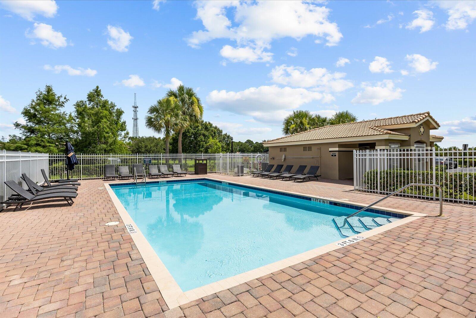 FOURTH  REPLAT OF PORTOFINO ISLES - Residential