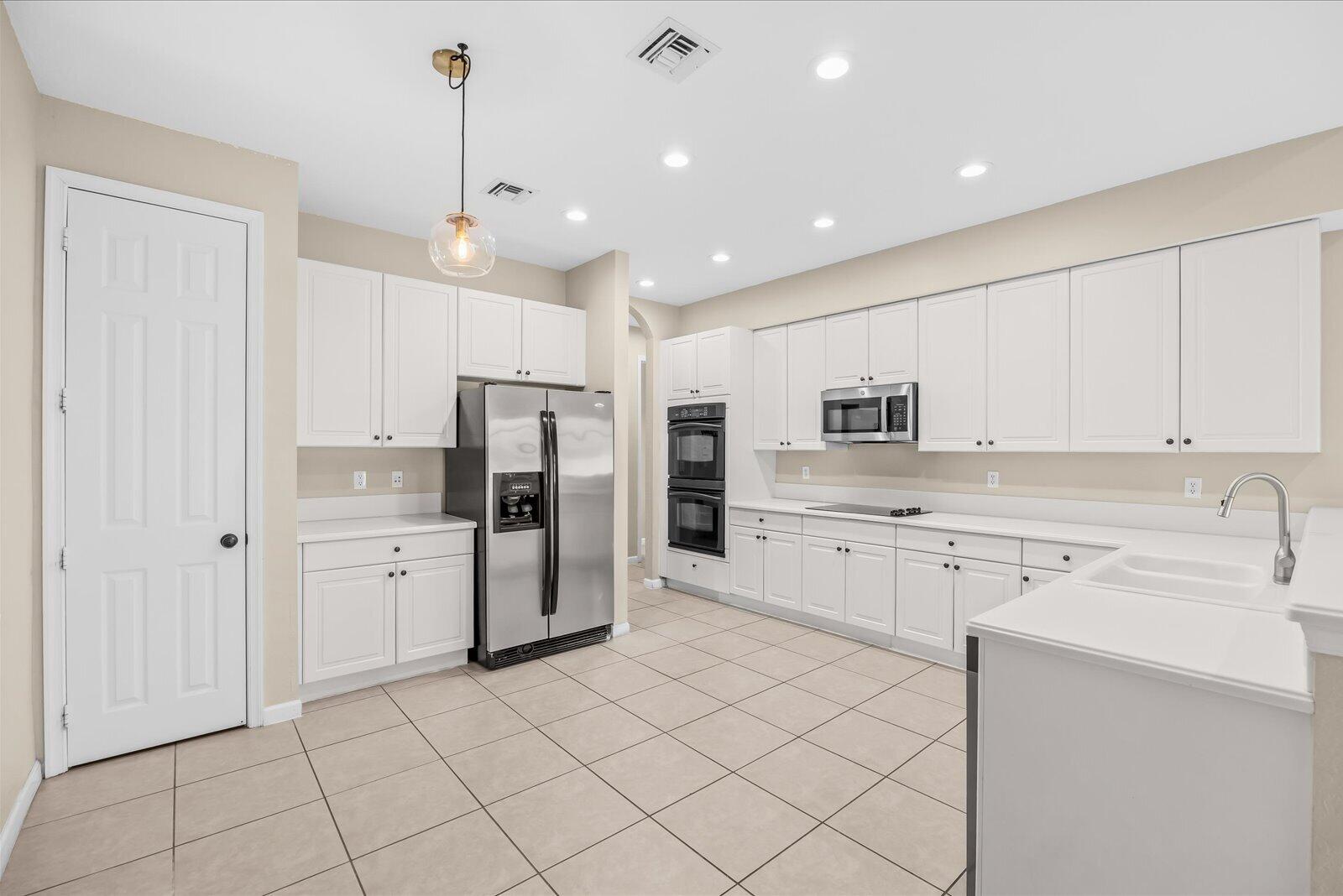 FOURTH  REPLAT OF PORTOFINO ISLES - Residential