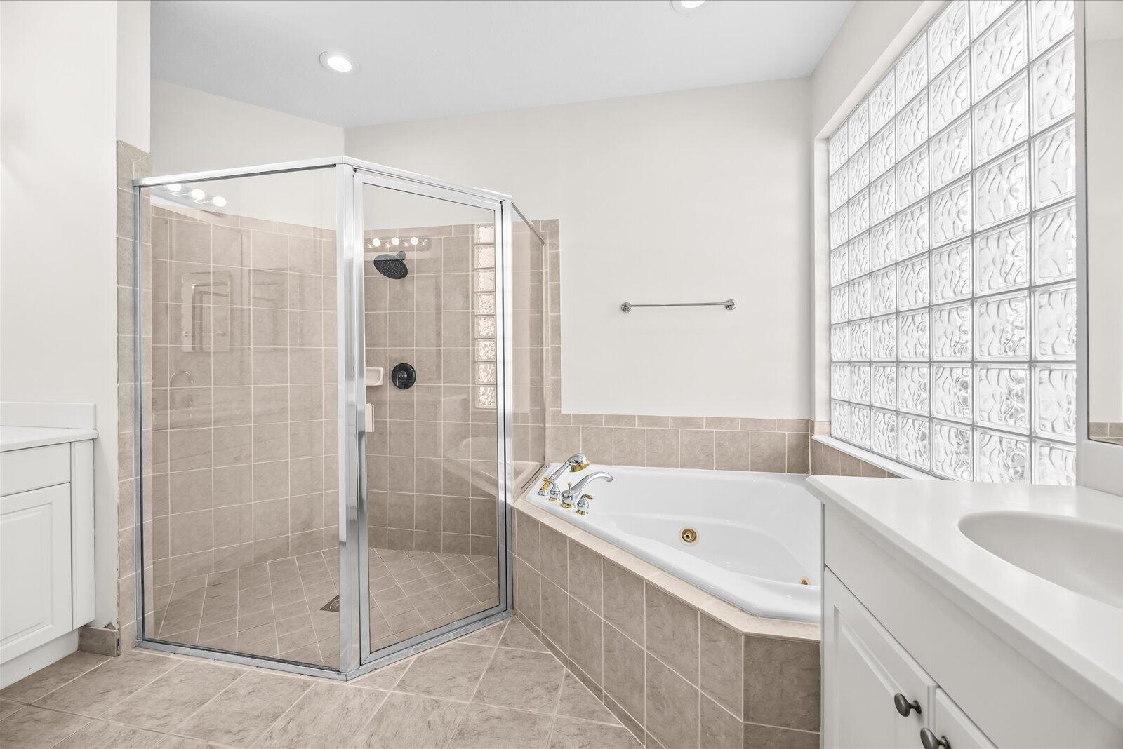 FOURTH  REPLAT OF PORTOFINO ISLES - Residential