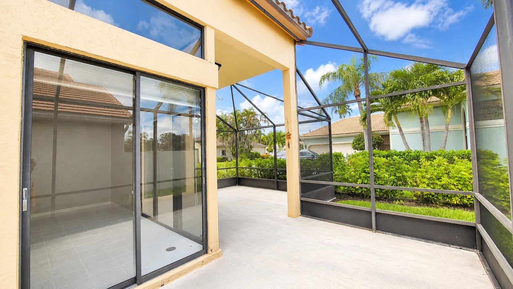 LEXINGTON LAKES - Residential