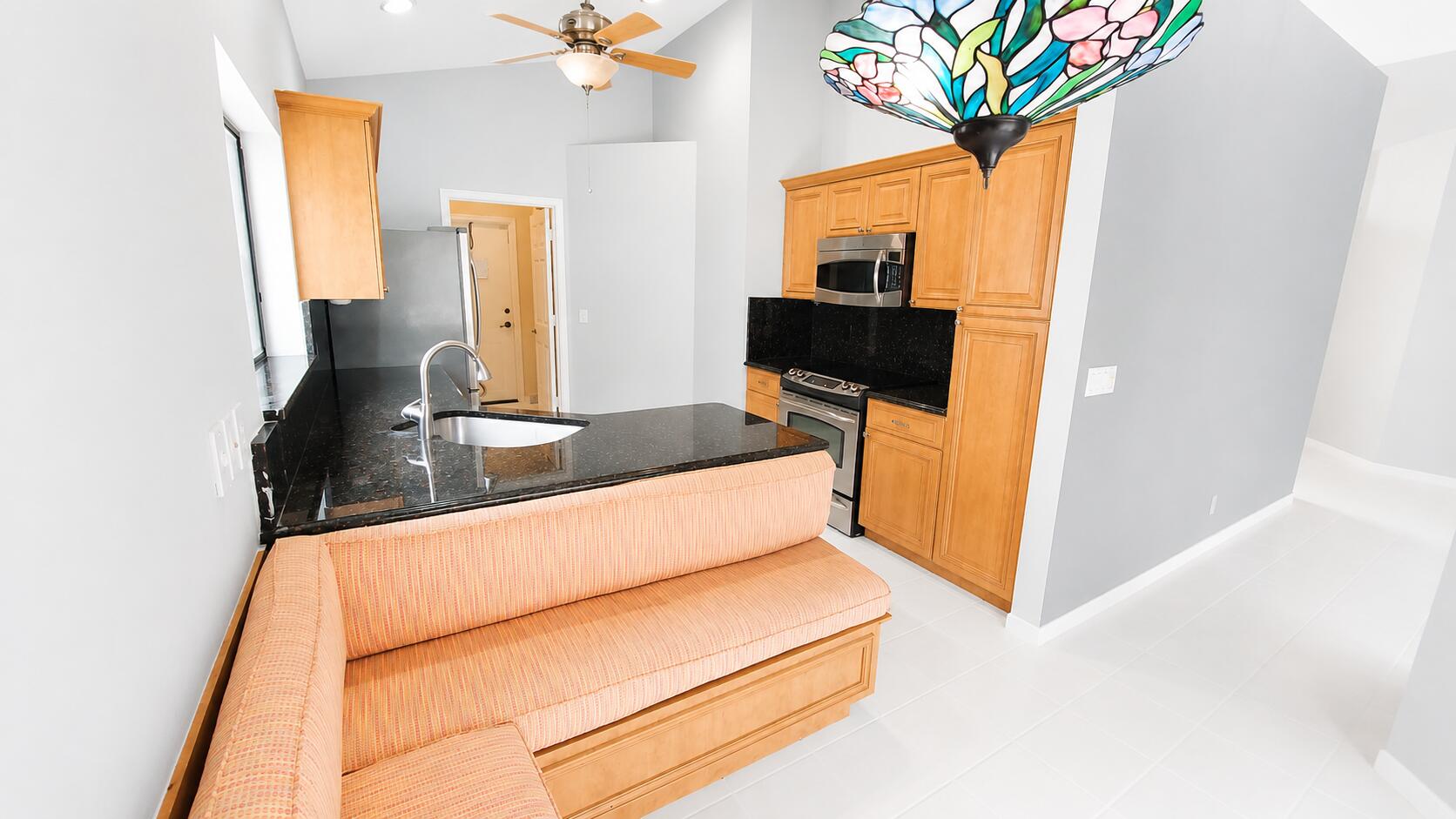 LEXINGTON LAKES - Residential