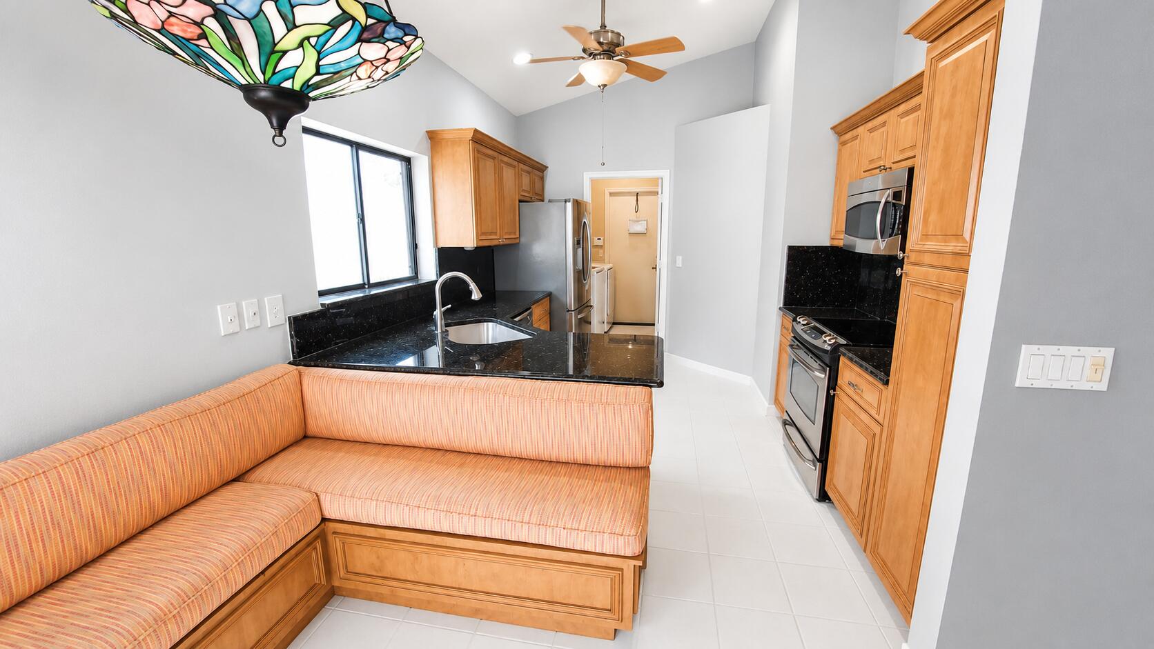 LEXINGTON LAKES - Residential