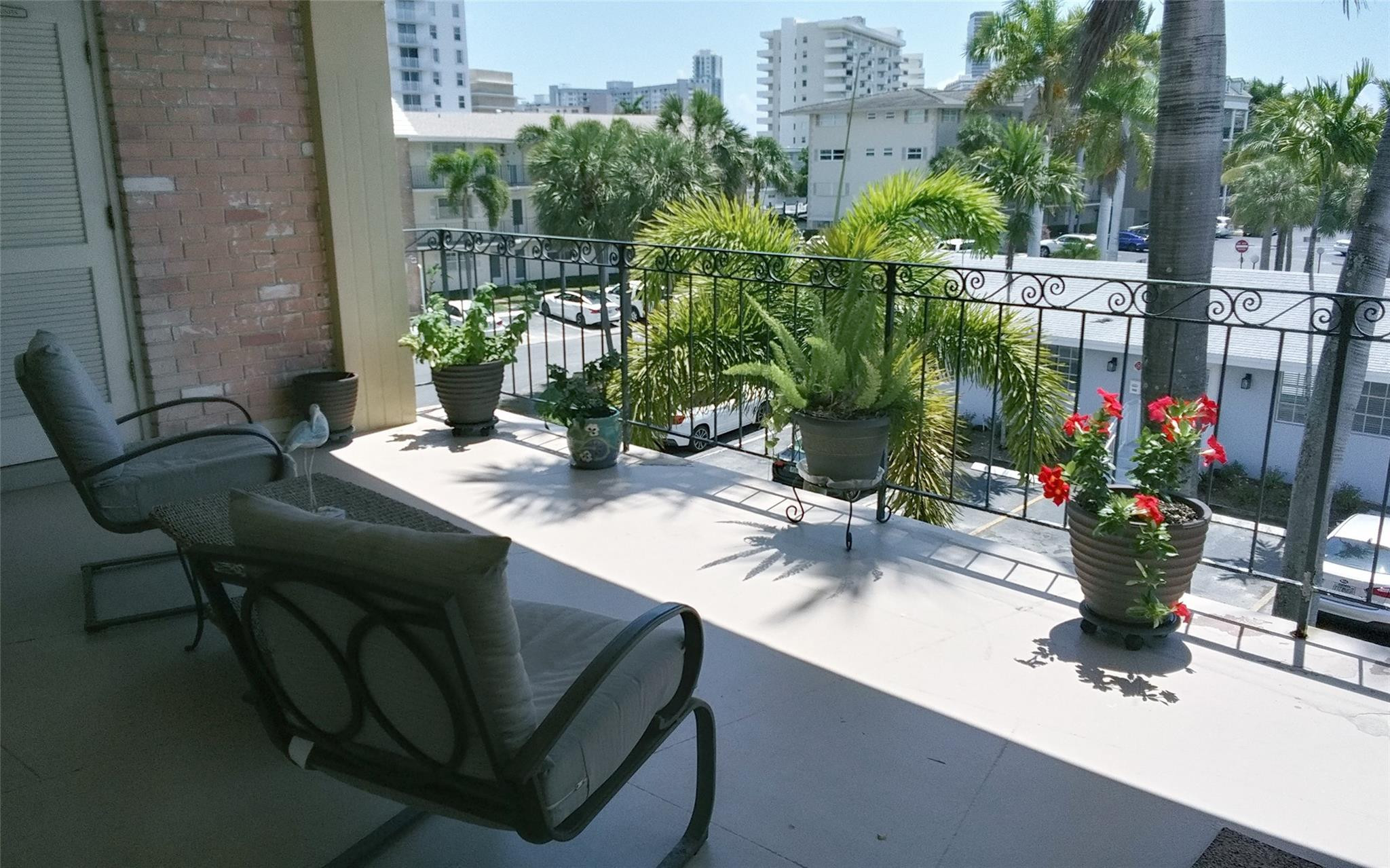 ISLE OF PARADISE CO-OP - Residential