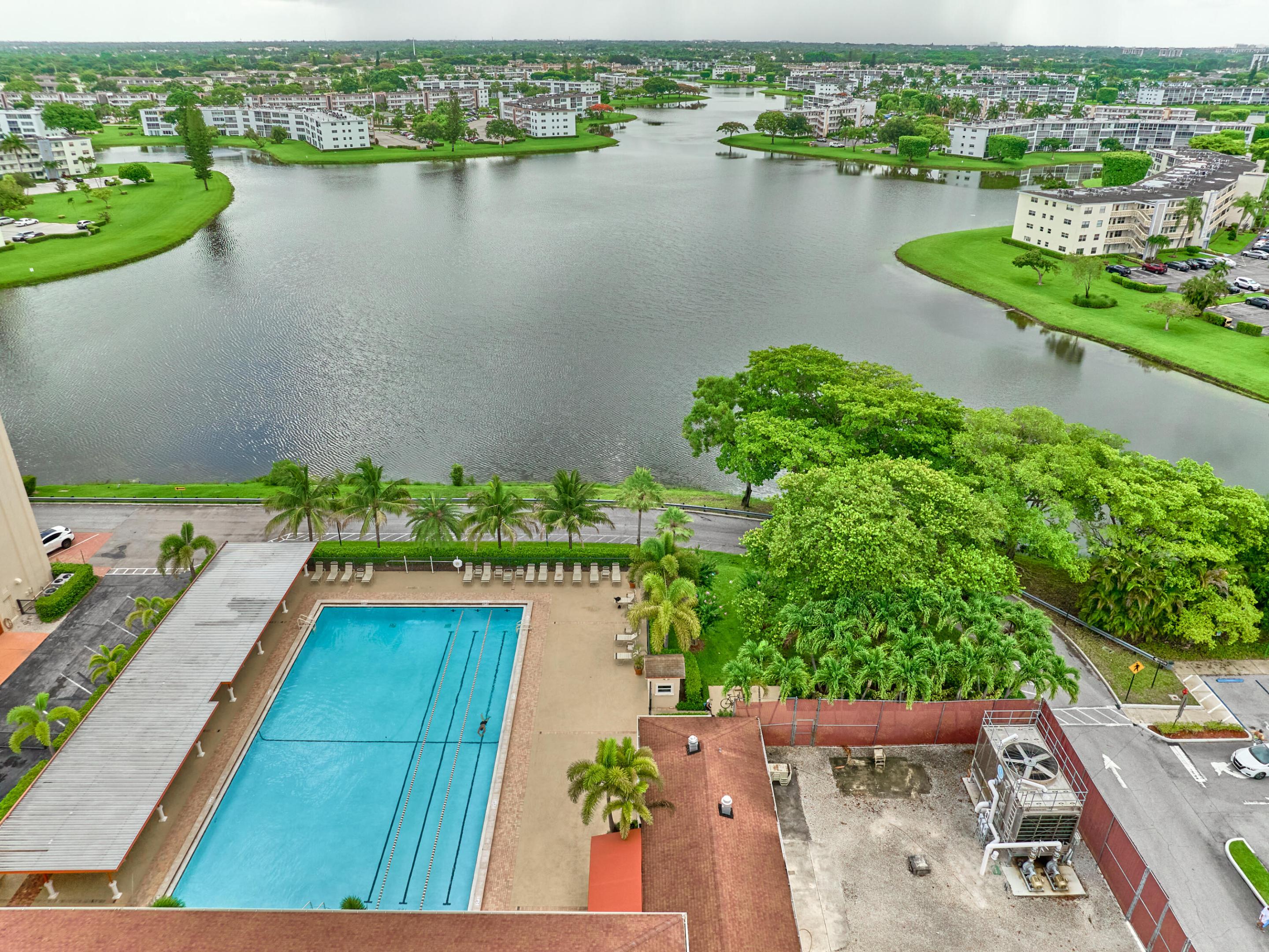MANSFIELD AT CENTURY VILLAGE CONDO - Residential