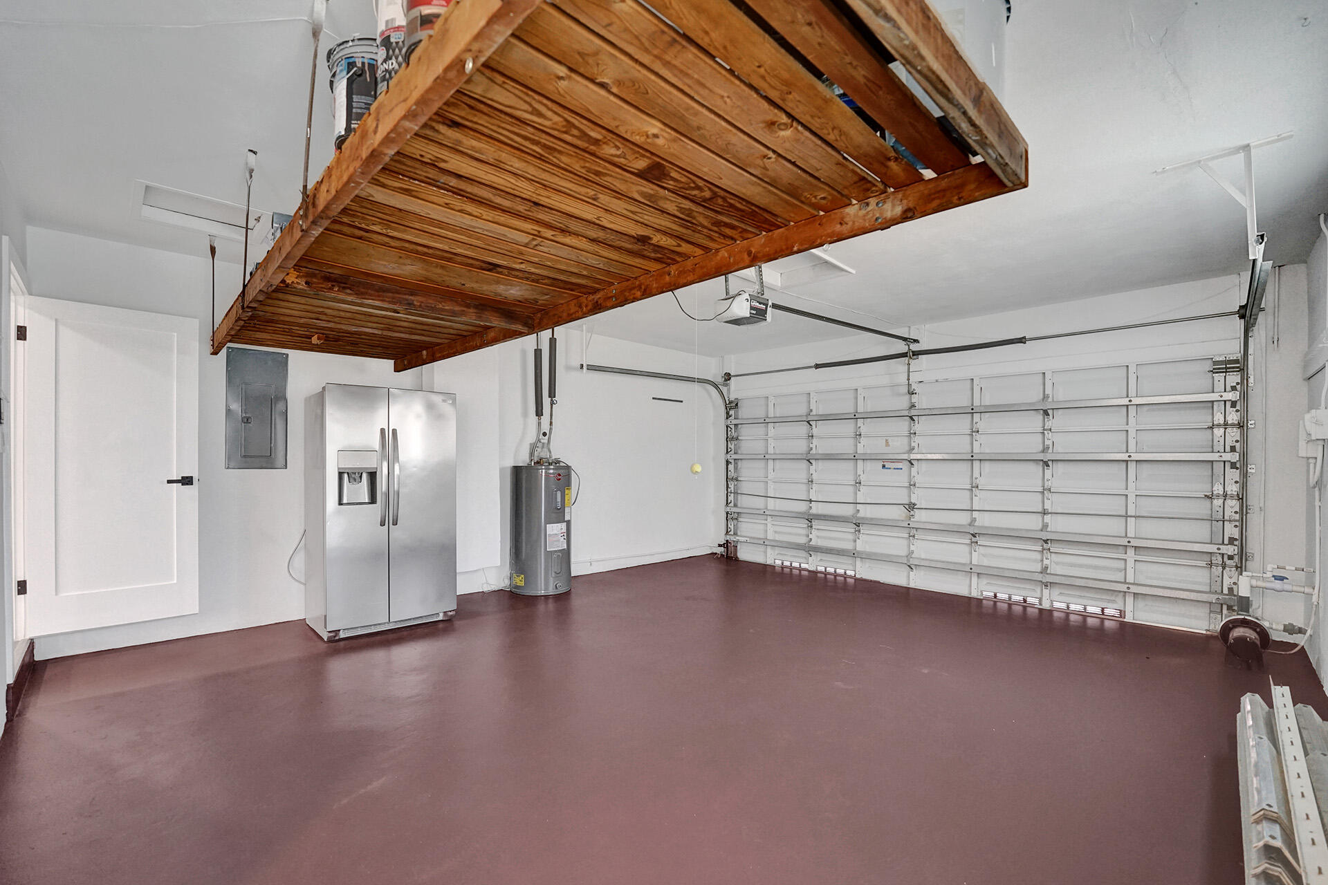 HOLLYWOOD HILLS - Residential Lease