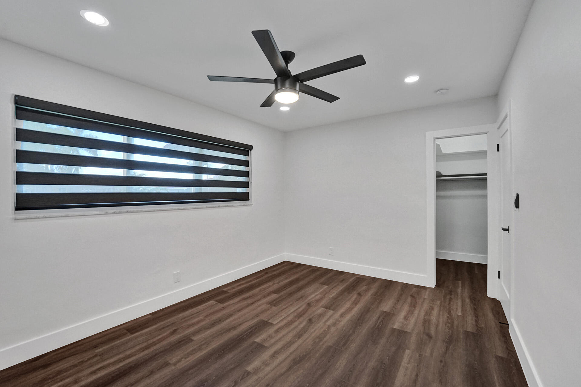 HOLLYWOOD HILLS - Residential Lease