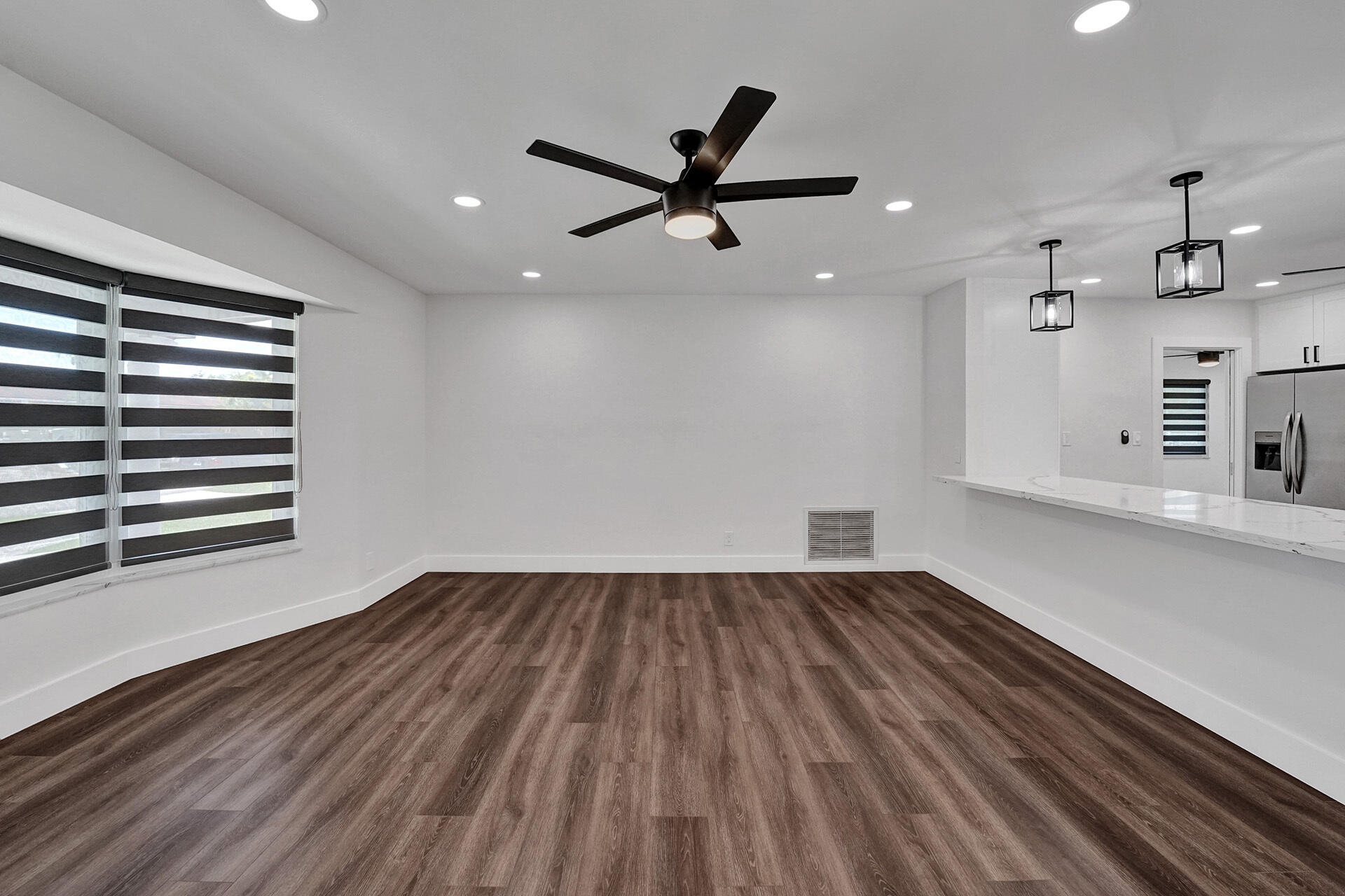 HOLLYWOOD HILLS - Residential Lease