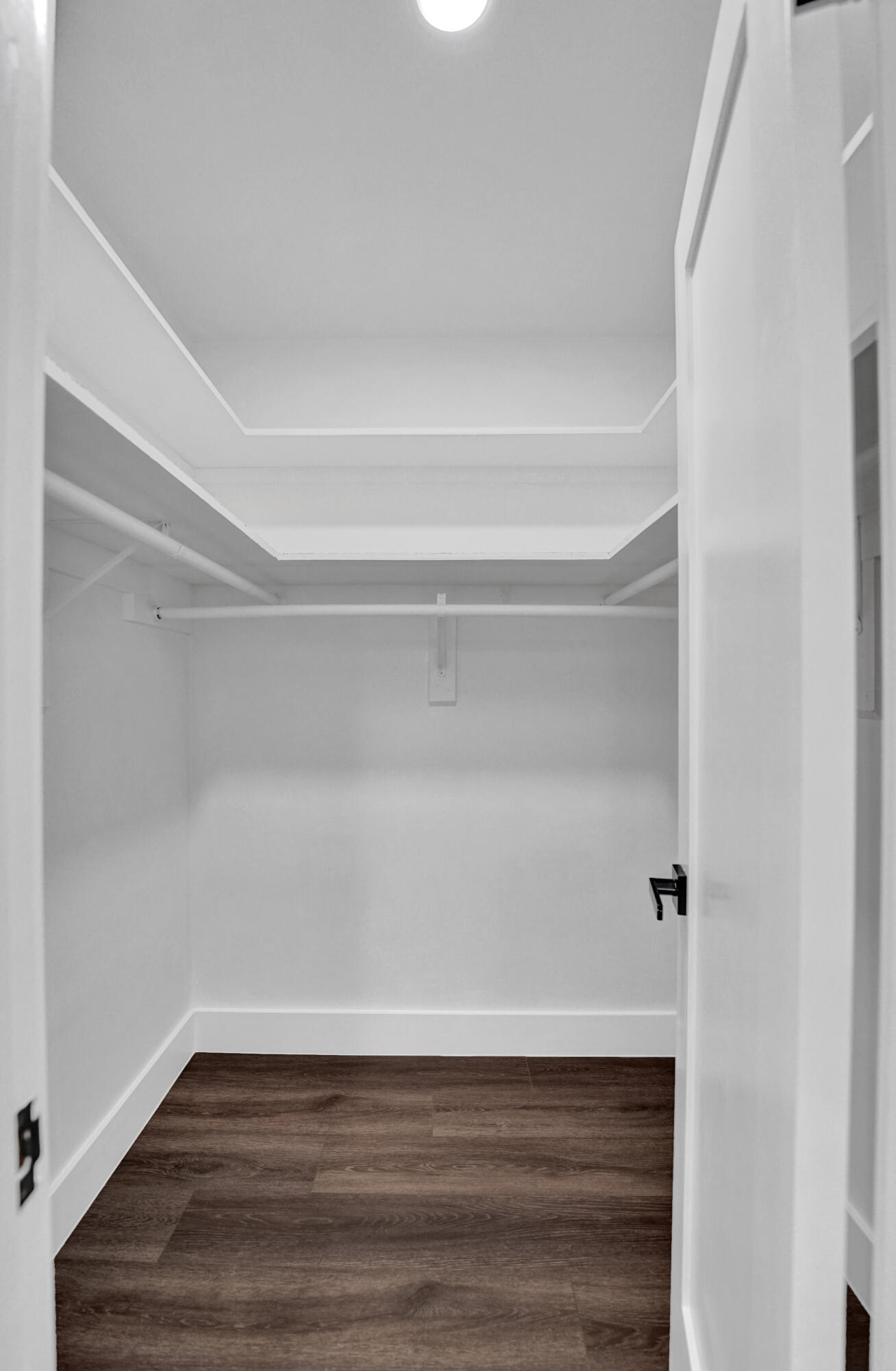 HOLLYWOOD HILLS - Residential Lease