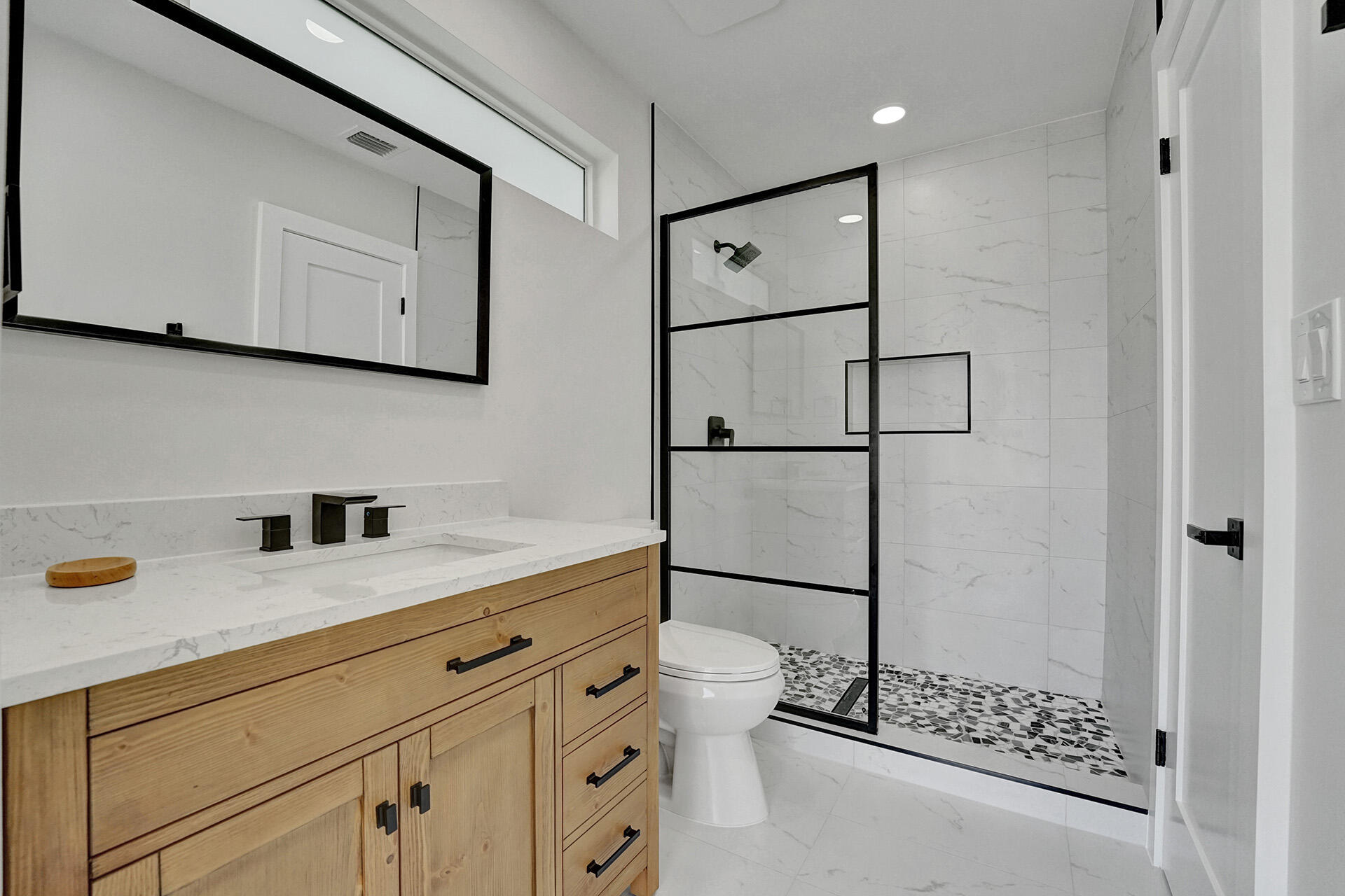 HOLLYWOOD HILLS - Residential Lease