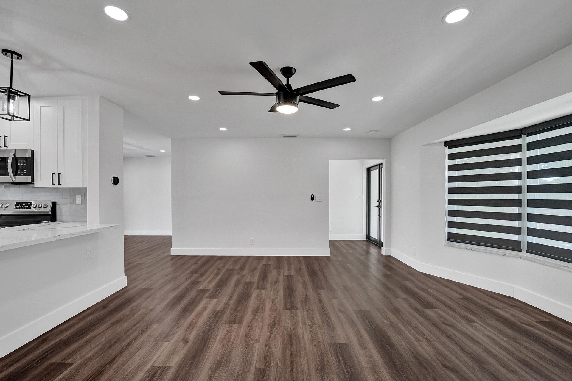 HOLLYWOOD HILLS - Residential Lease