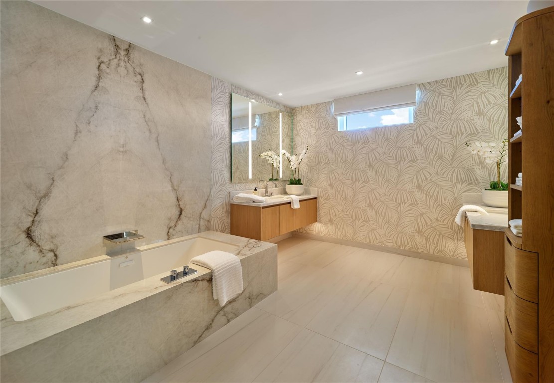 Azul - Residential