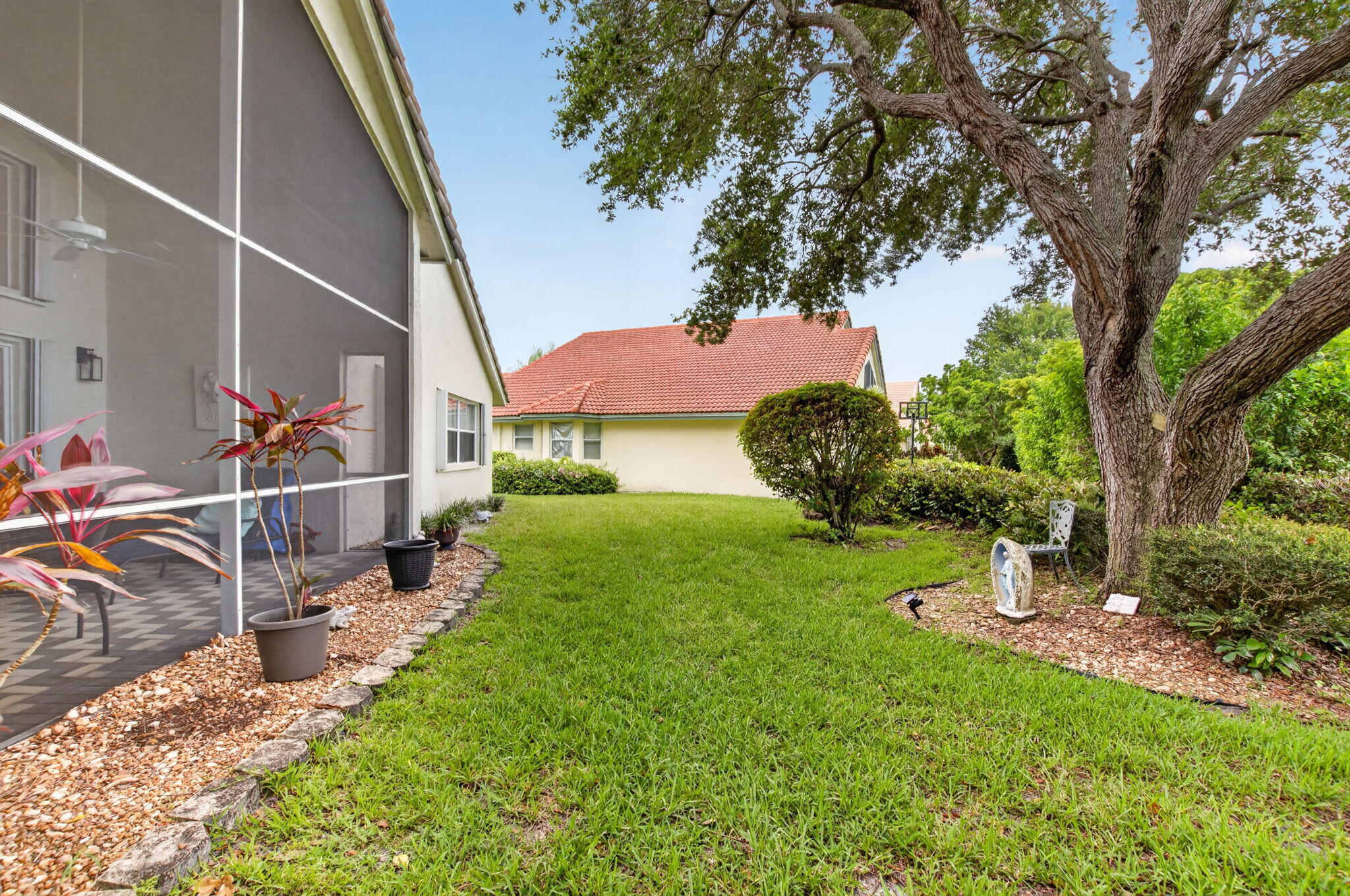 GOLF COLONY - Residential