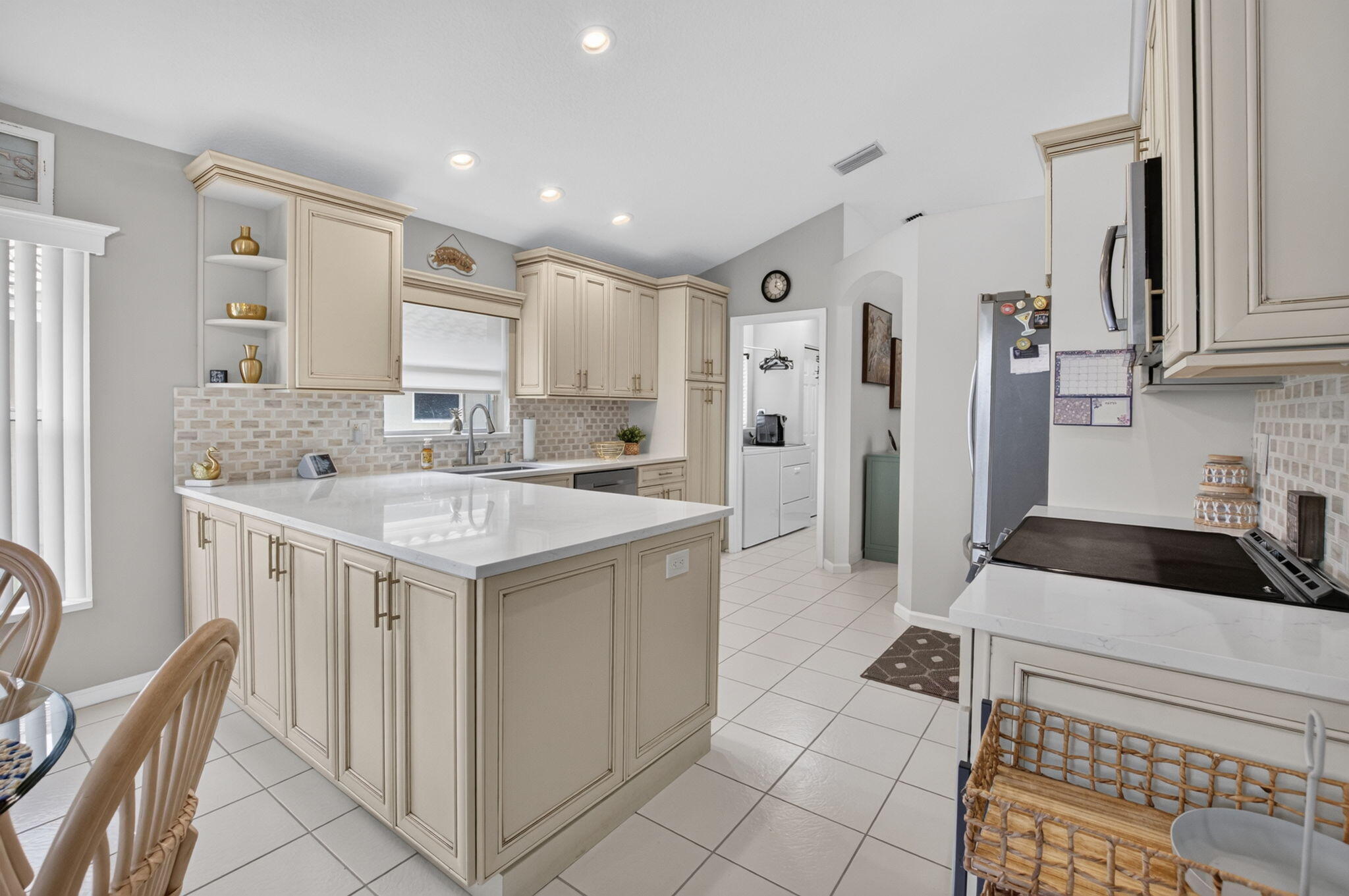 GOLF COLONY - Residential