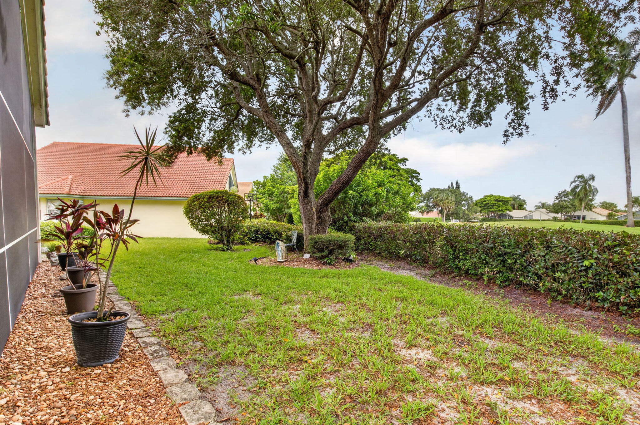 GOLF COLONY - Residential