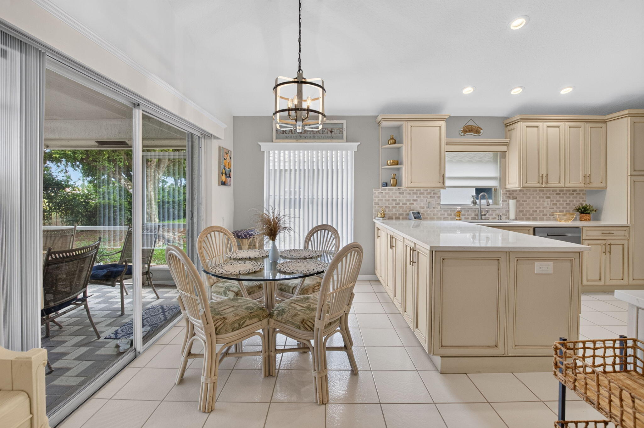 GOLF COLONY - Residential
