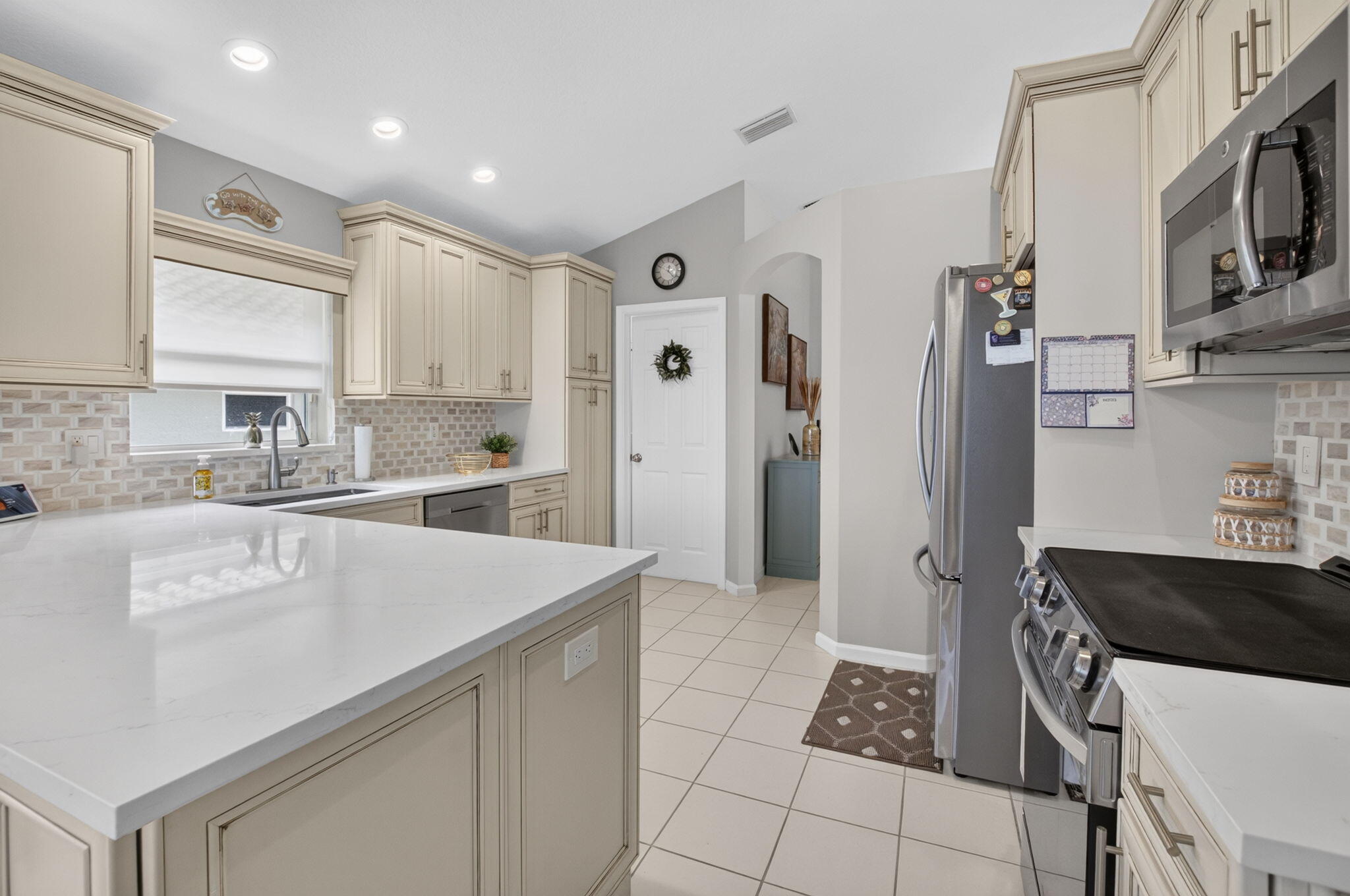 GOLF COLONY - Residential