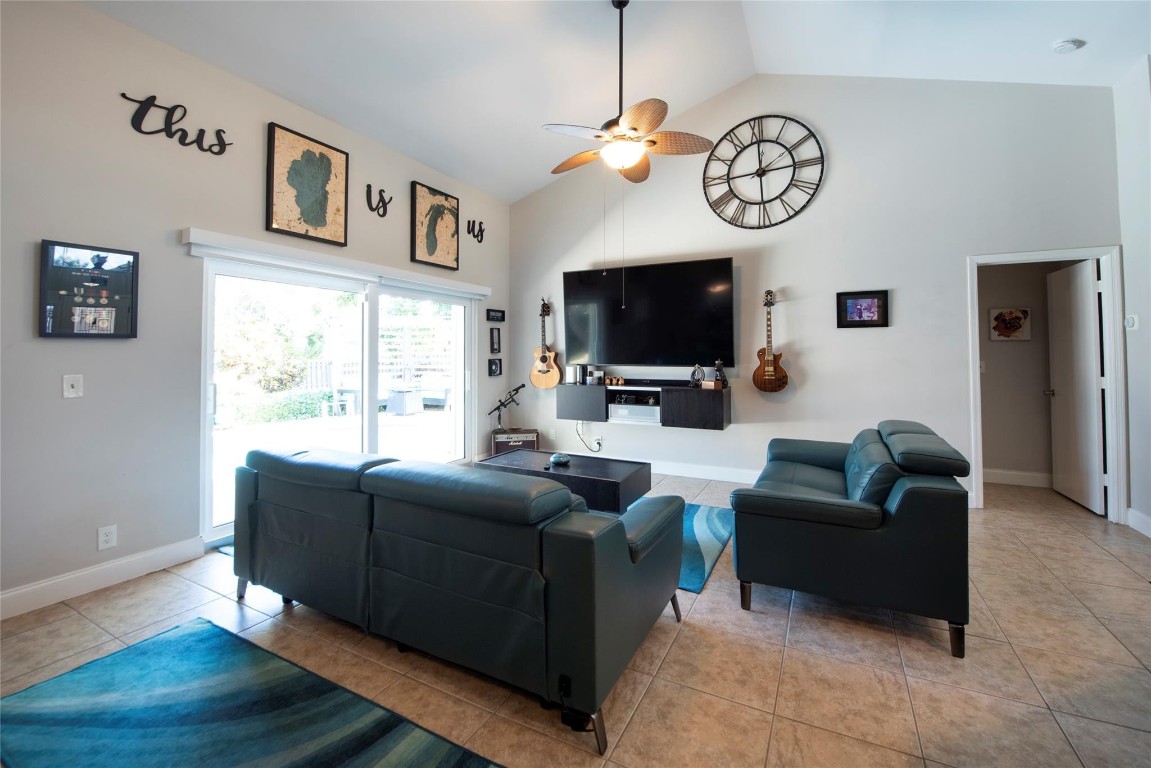 Meadows 300 01 - Residential
