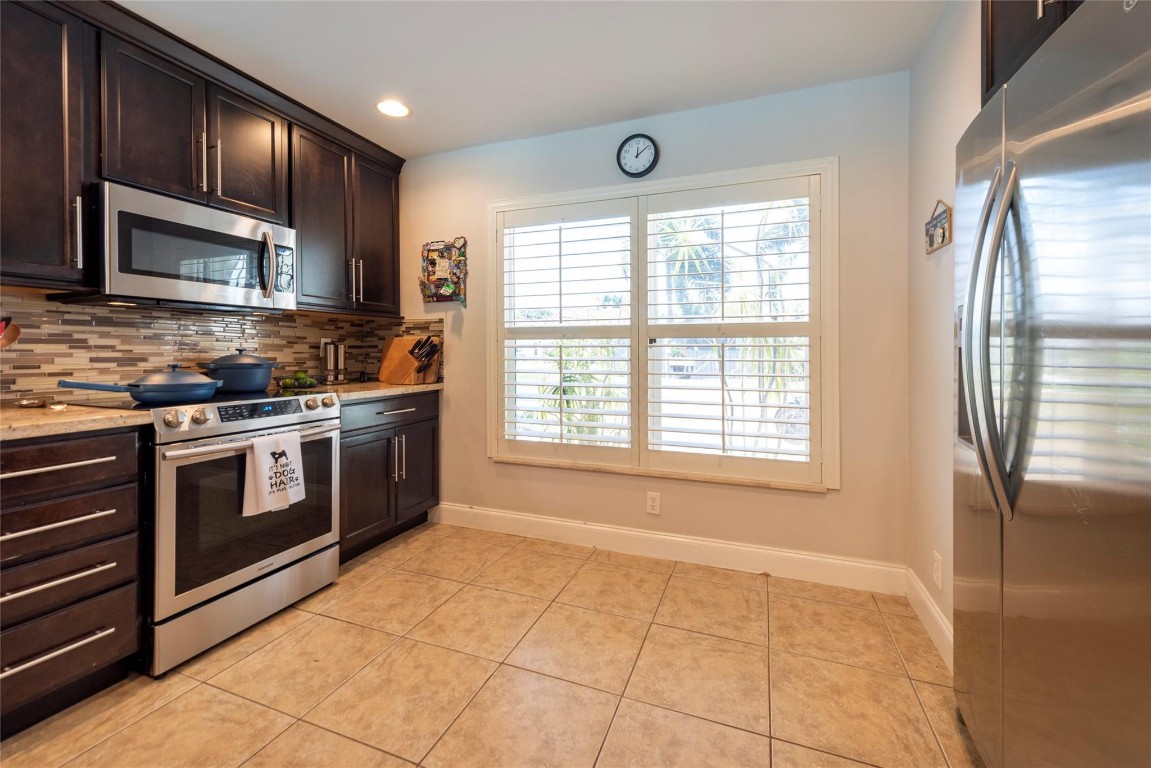 Meadows 300 01 - Residential
