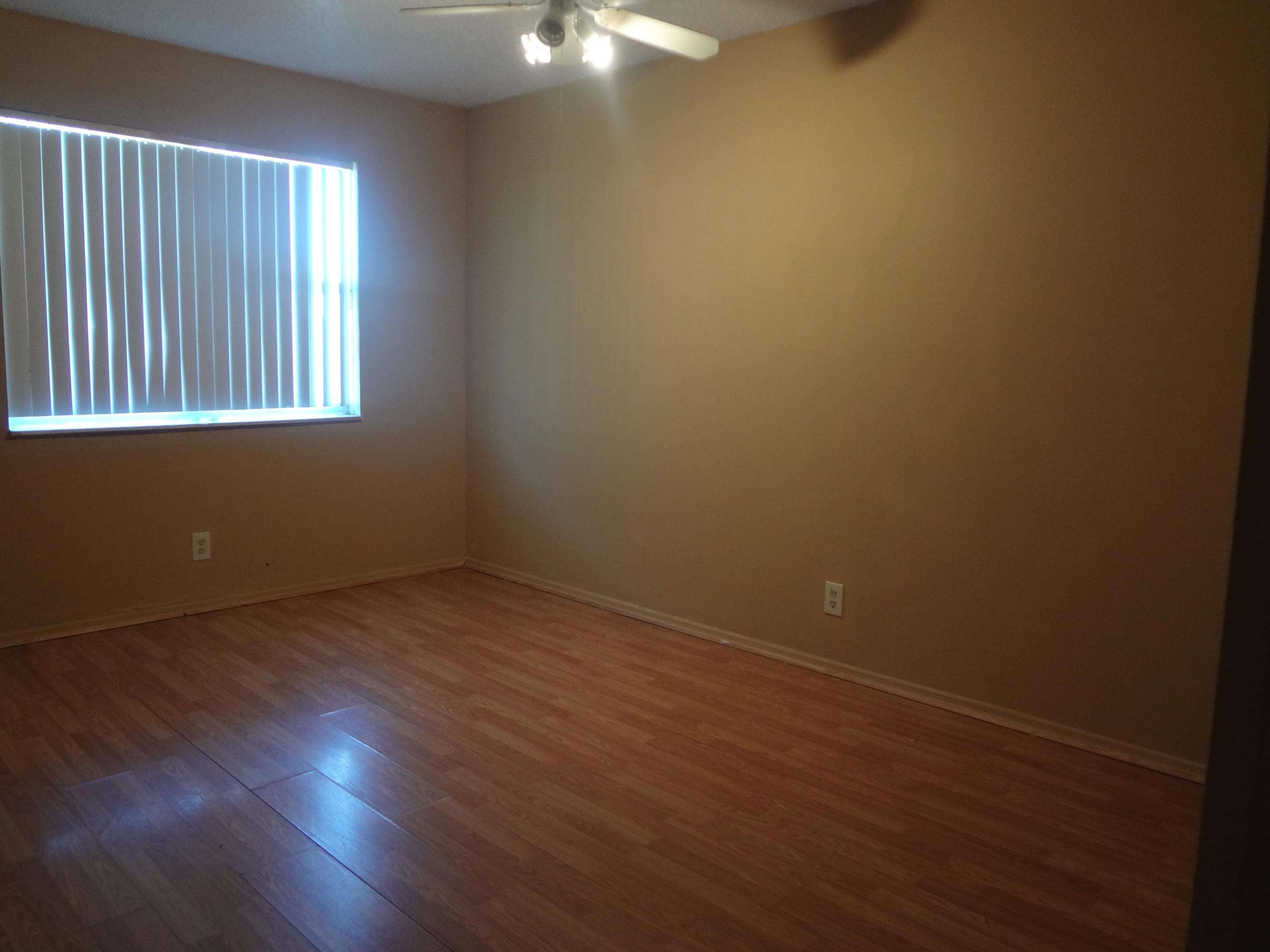 FOREST GLEN - Residential Income