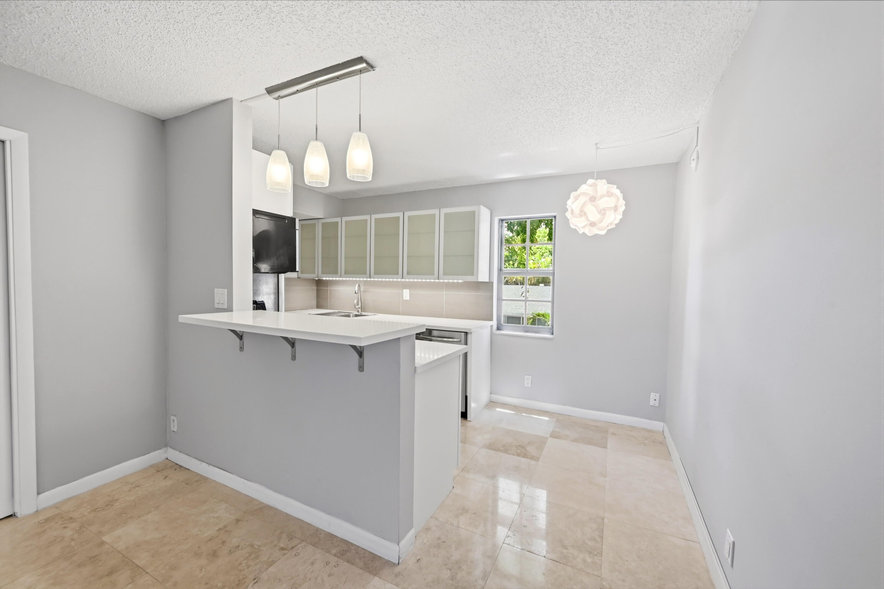ANNIES CASTLE CONDO - Residential