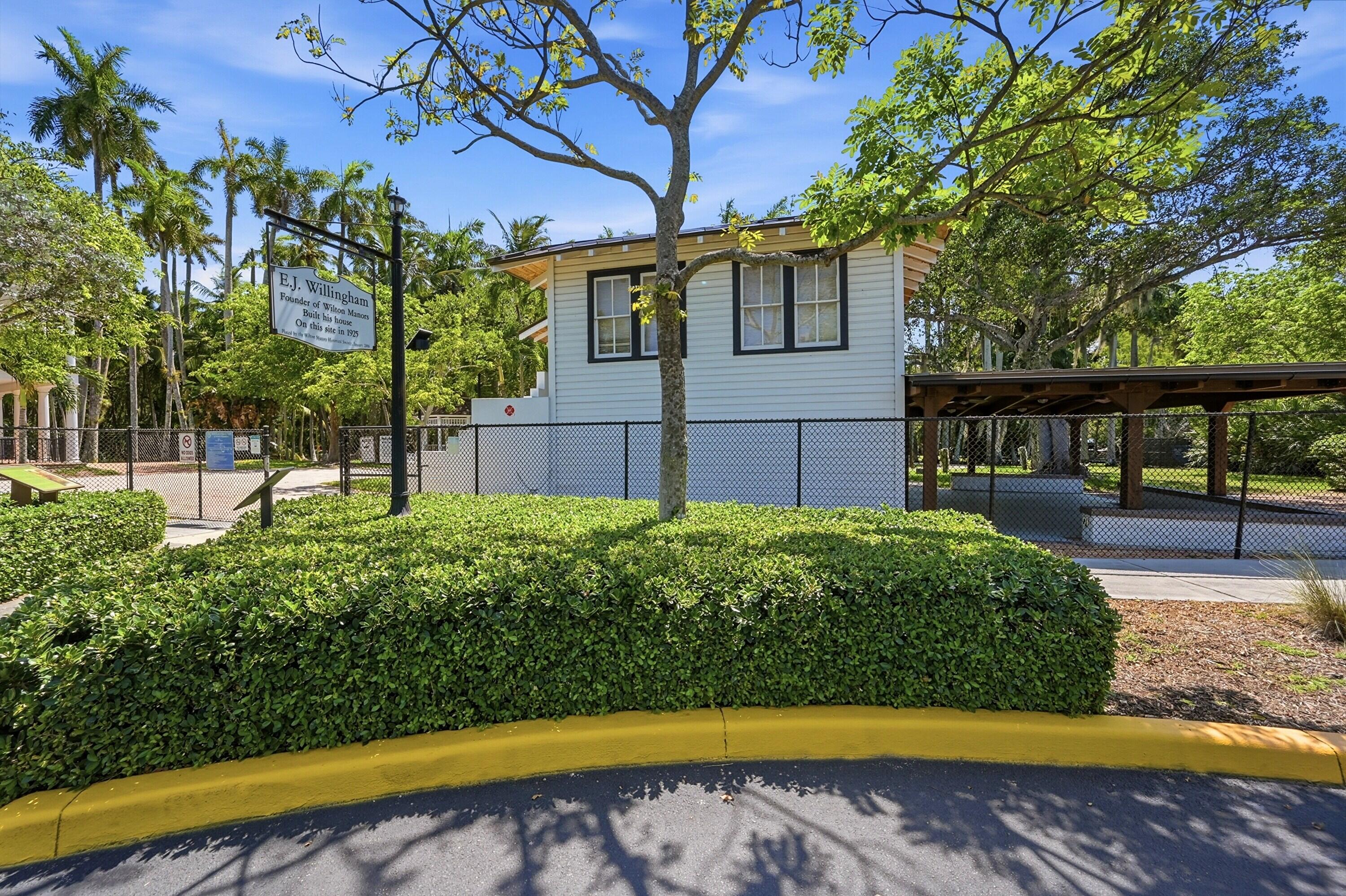 ANNIES CASTLE CONDO - Residential