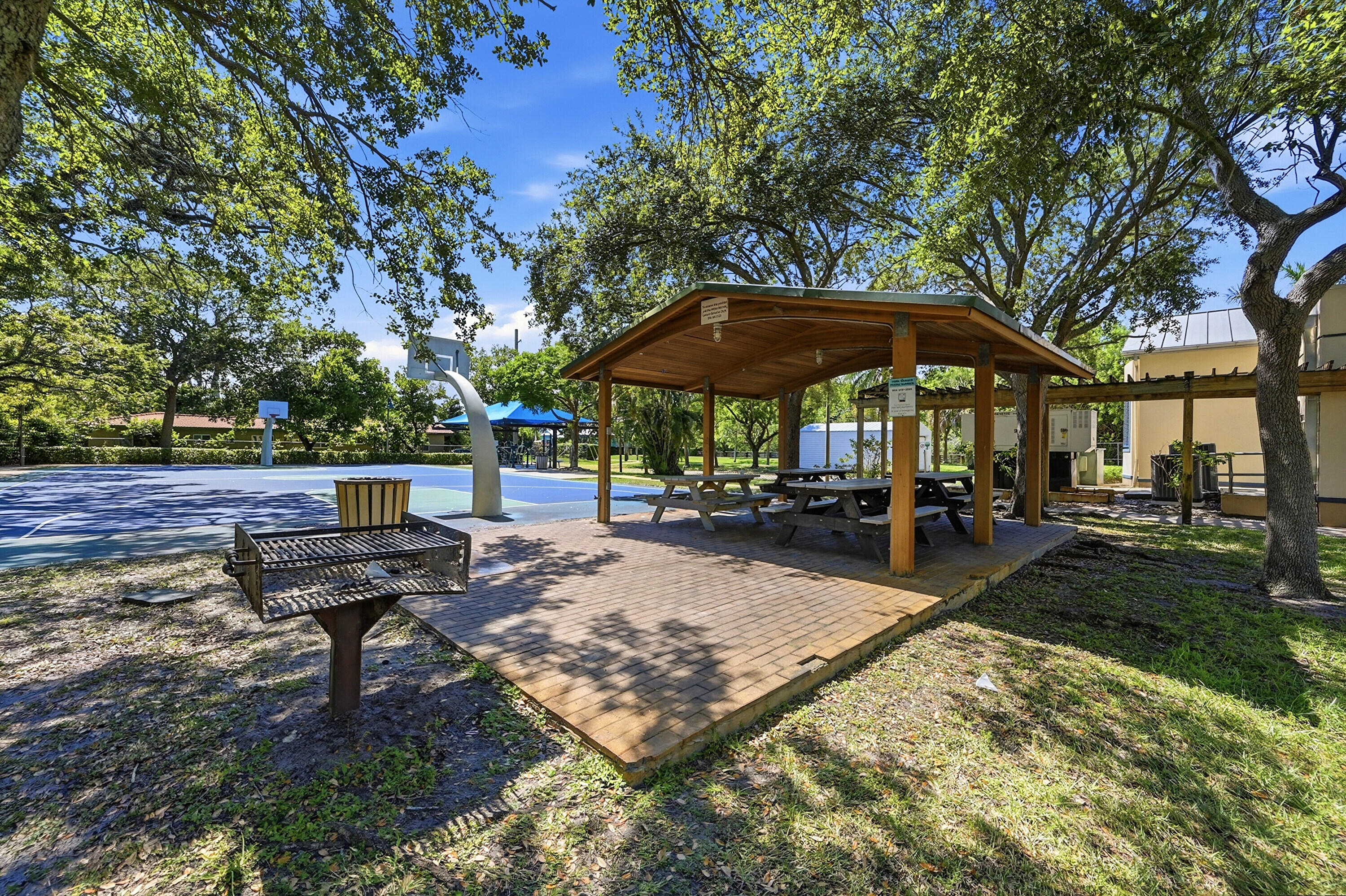 ANNIES CASTLE CONDO - Residential