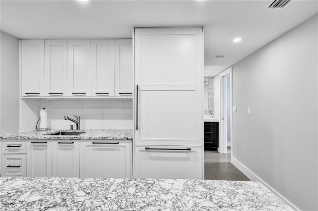 1750 Las Olas Co-Op - Residential