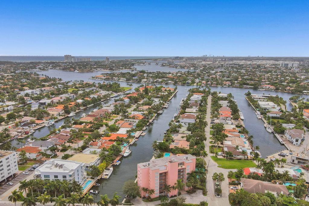 1750 Las Olas Co-Op - Residential