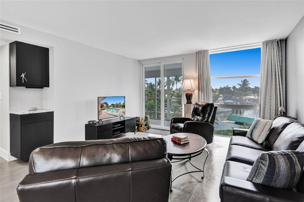 1750 Las Olas Co-Op - Residential