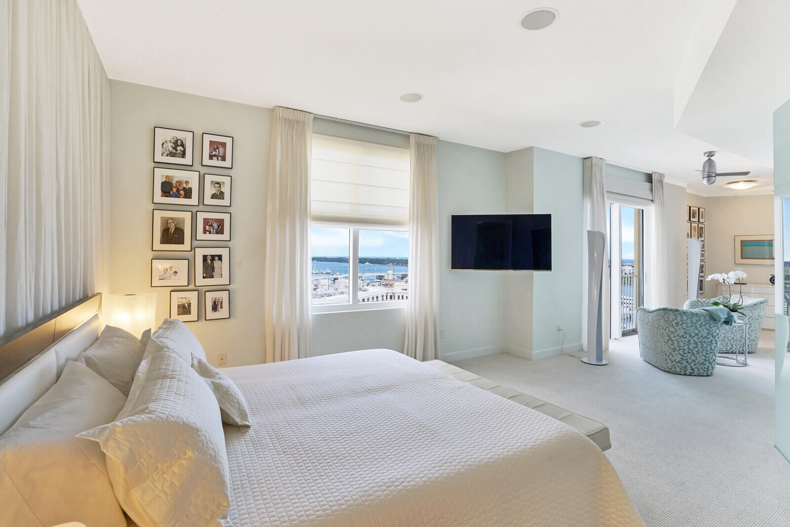 ESPLANADE GRANDE CONDO - Residential