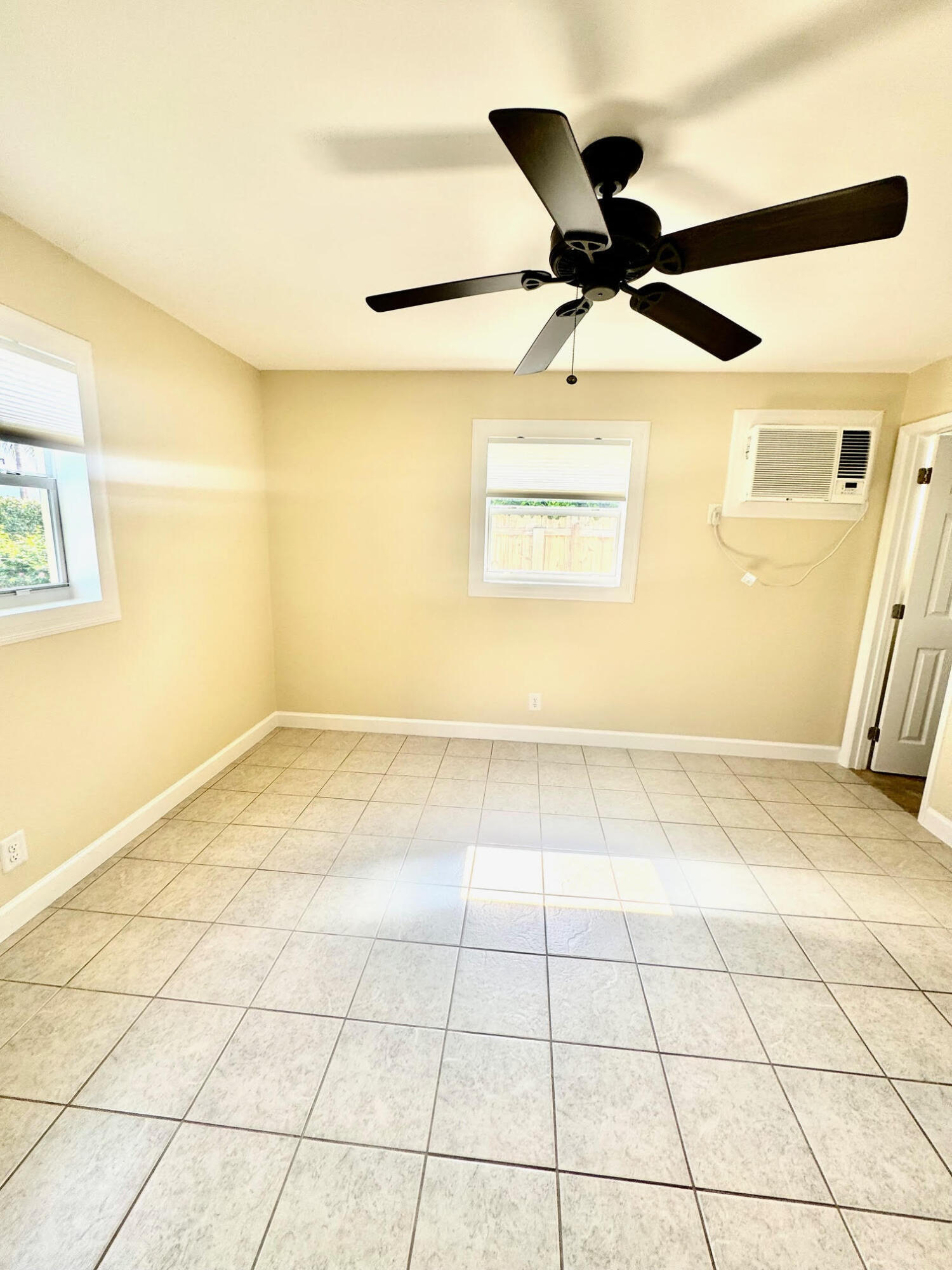BOYNTON PLACE - Residential Lease