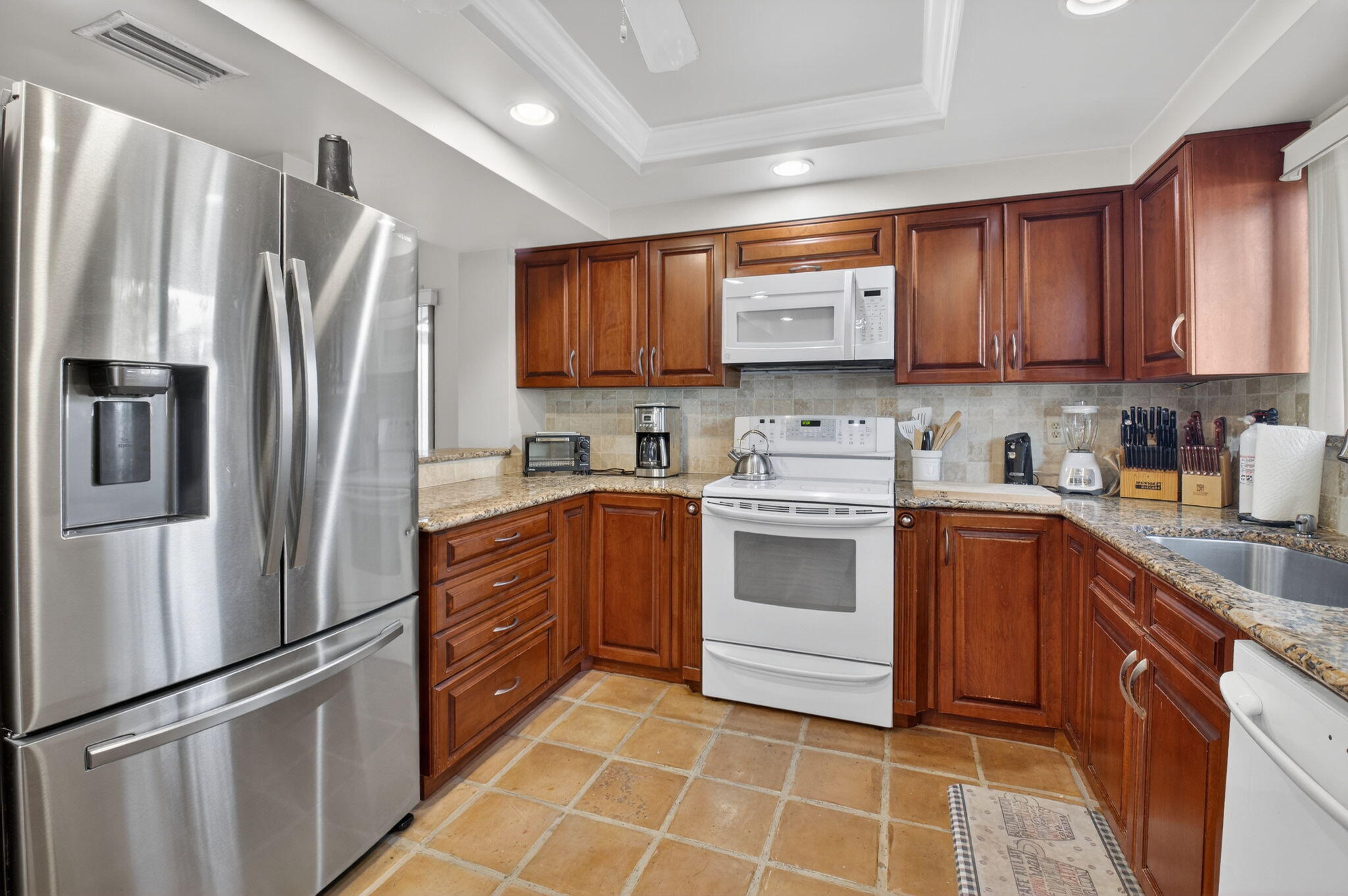 GLENEAGLES CONDO III - Residential