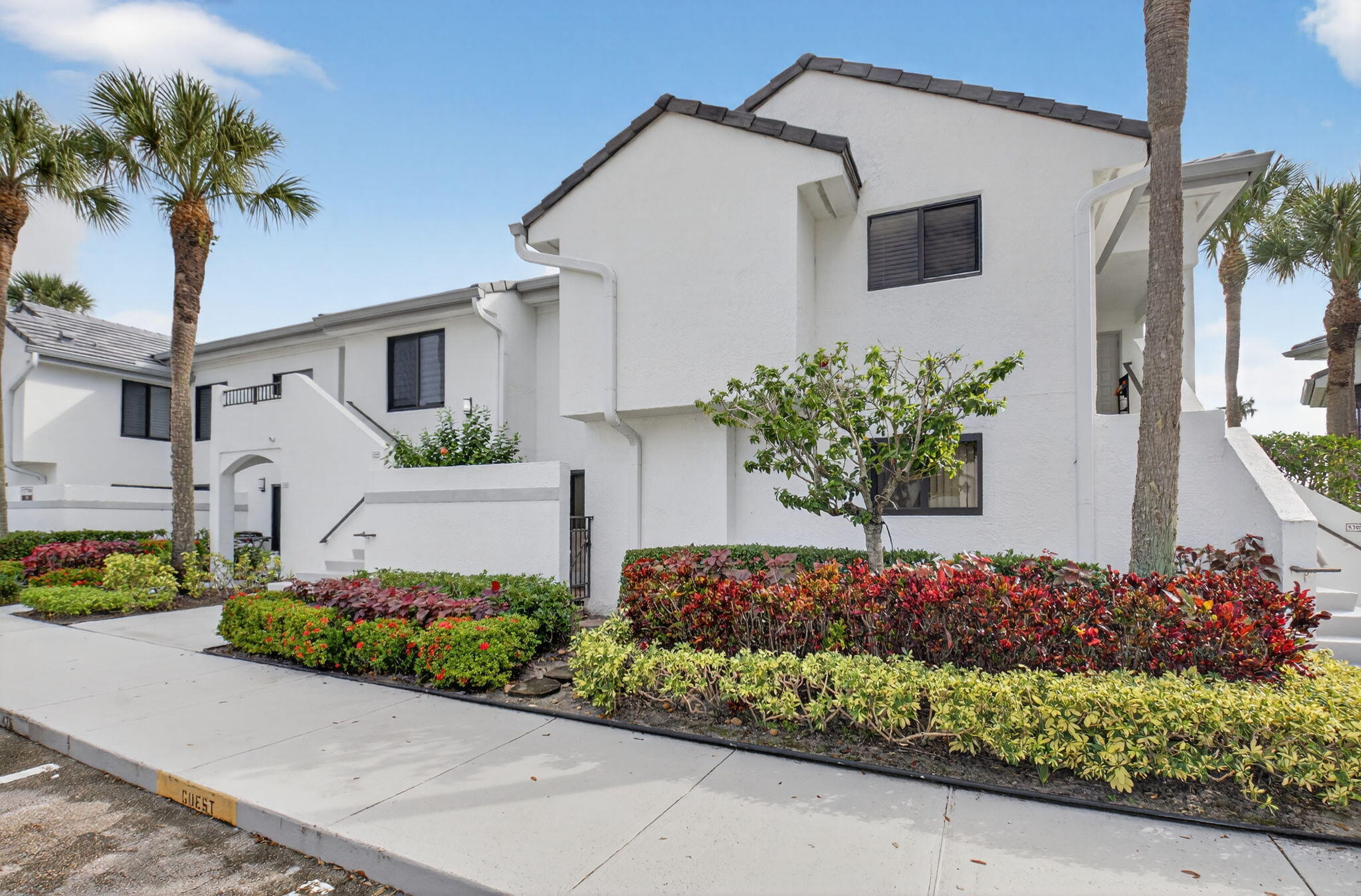 GLENEAGLES CONDO III - Residential