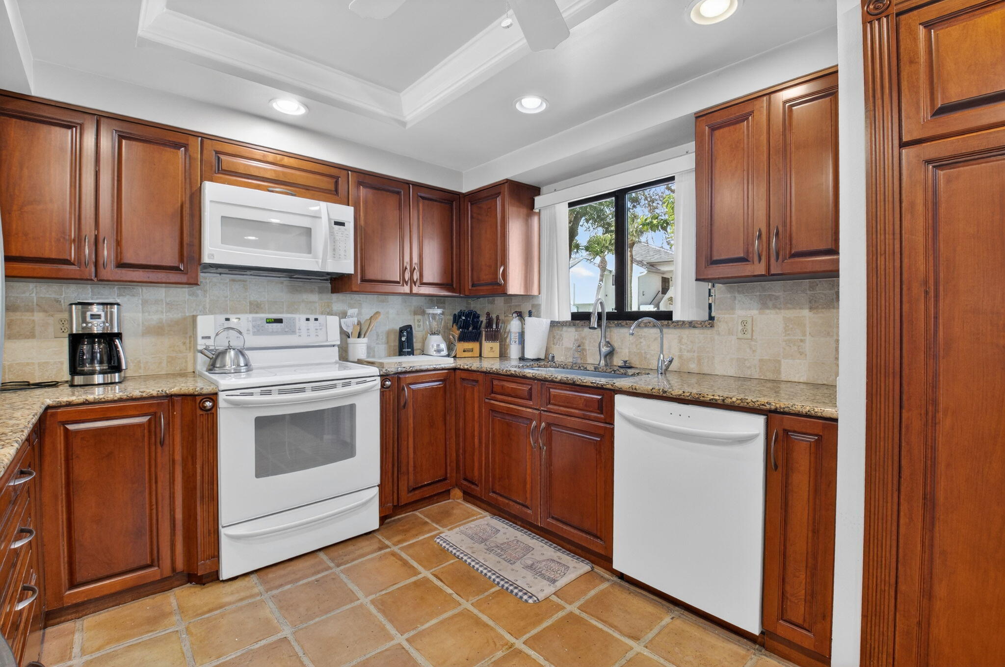 GLENEAGLES CONDO III - Residential