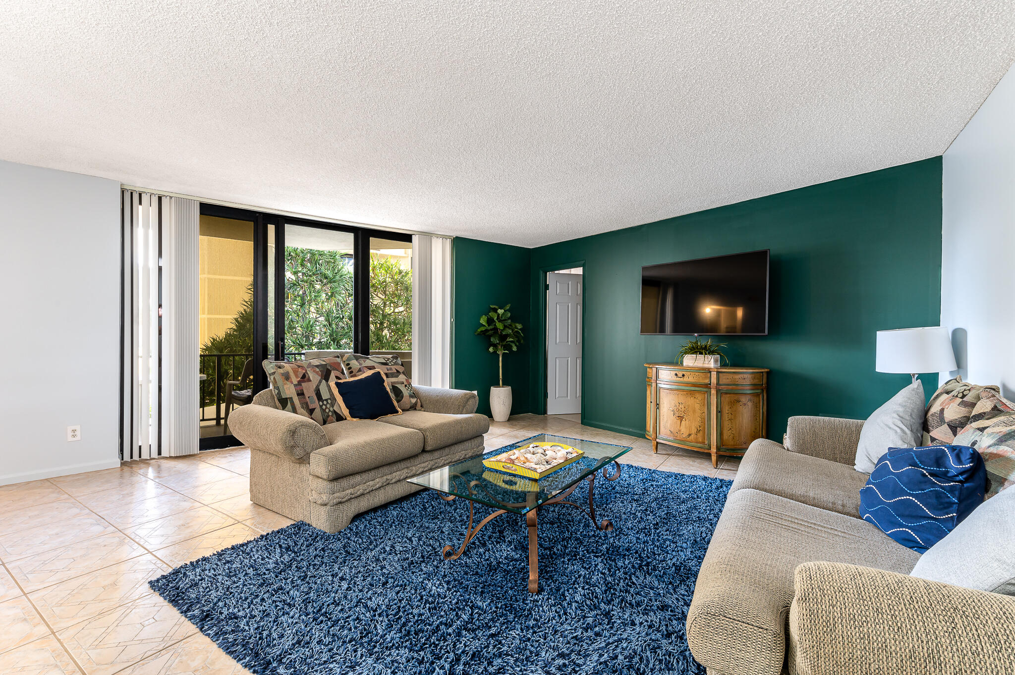 PHOENIX TOWERS CONDO - Residential
