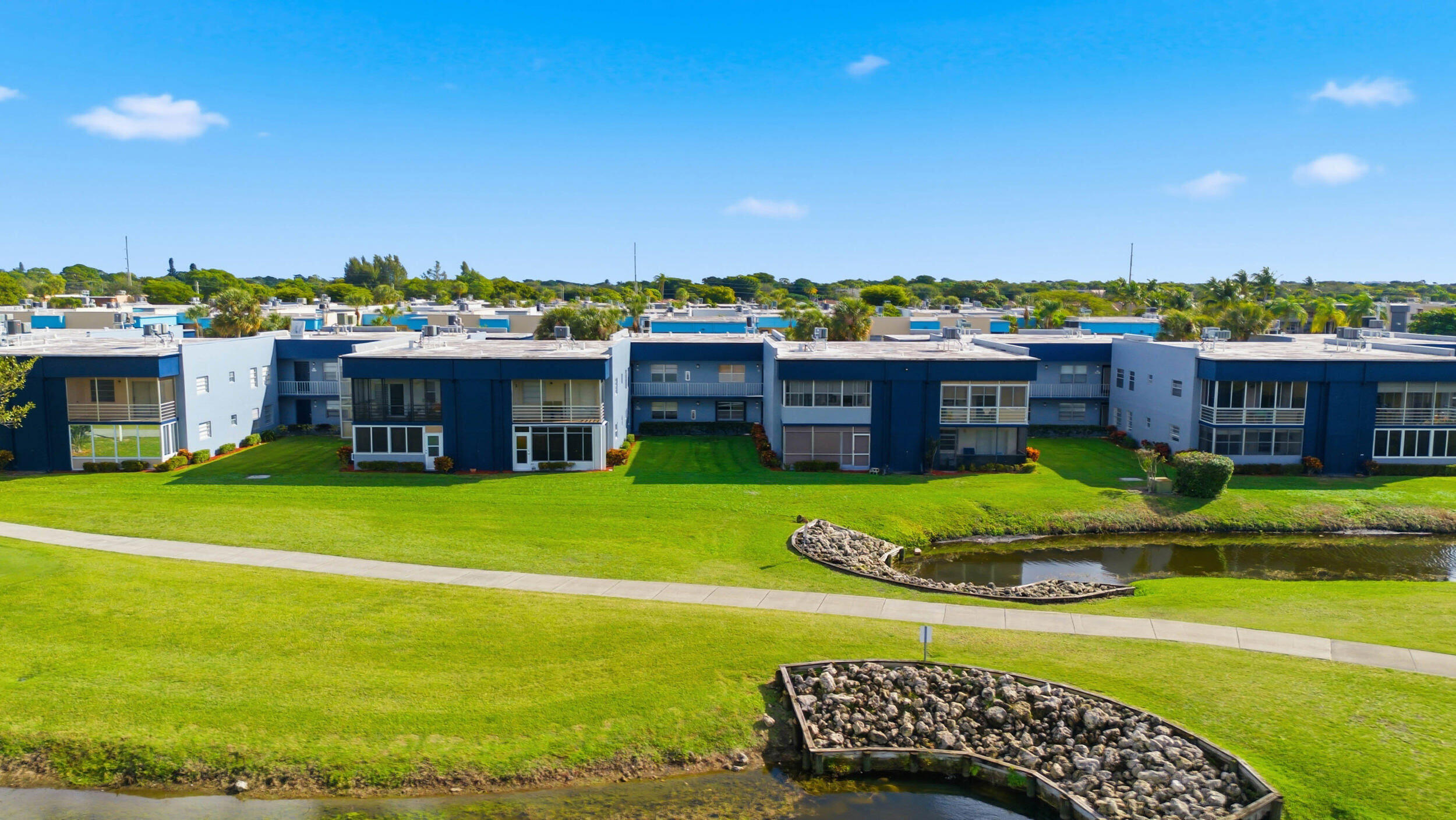 KINGS POINT BURGUNDY CONDOS - Residential