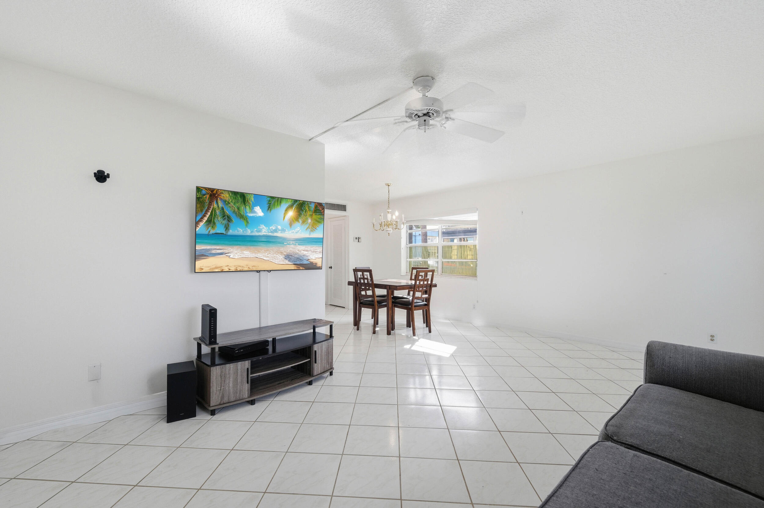 KINGS POINT BURGUNDY CONDOS - Residential